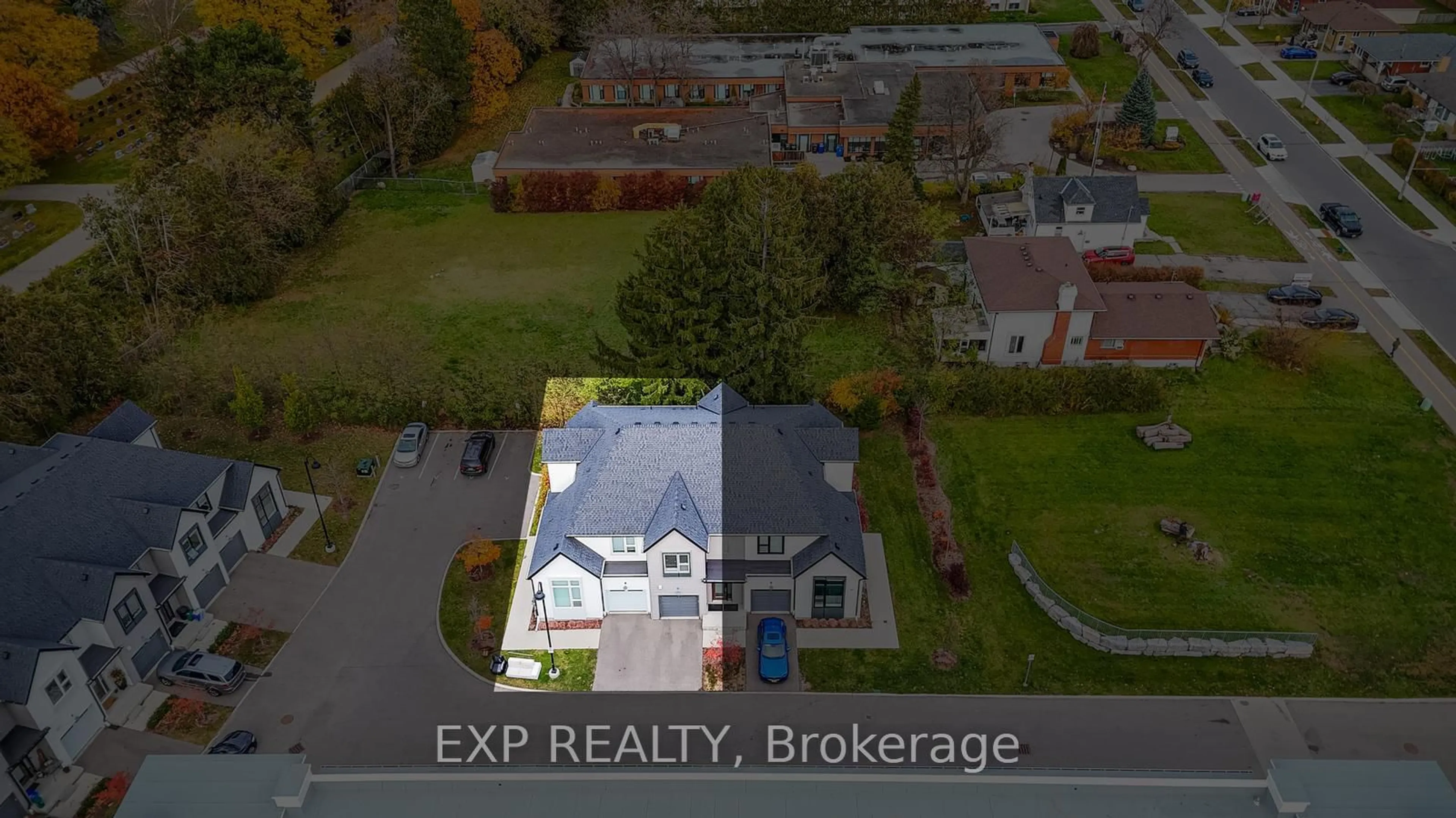 A pic from outside/outdoor area/front of a property/back of a property/a pic from drone, building for 110 FERGUS Ave #40, Kitchener Ontario N2A 0K9