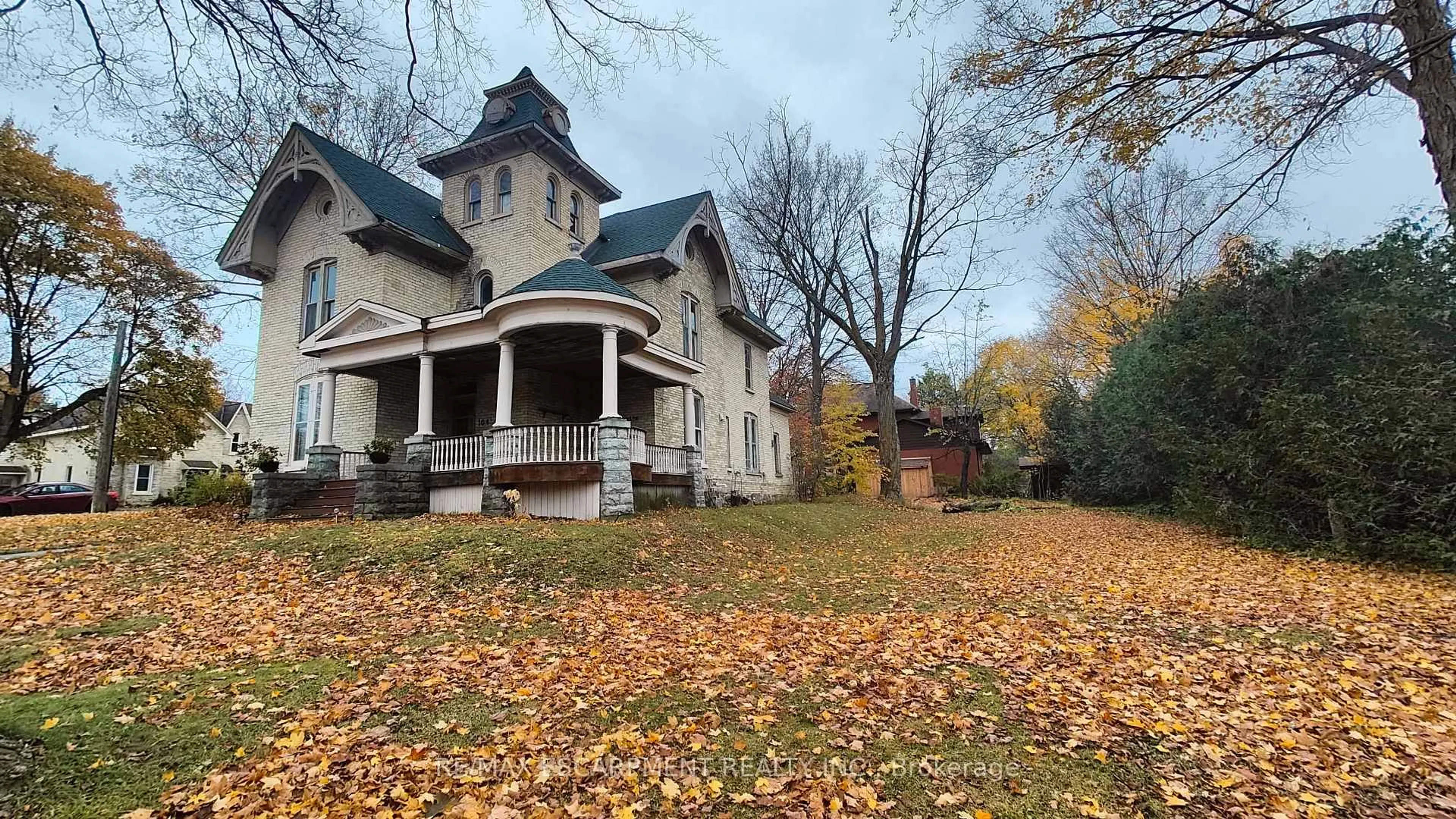 A pic from outside/outdoor area/front of a property/back of a property/a pic from drone, street for 104 PATRICK St, North Huron Ontario N0G 2W0
