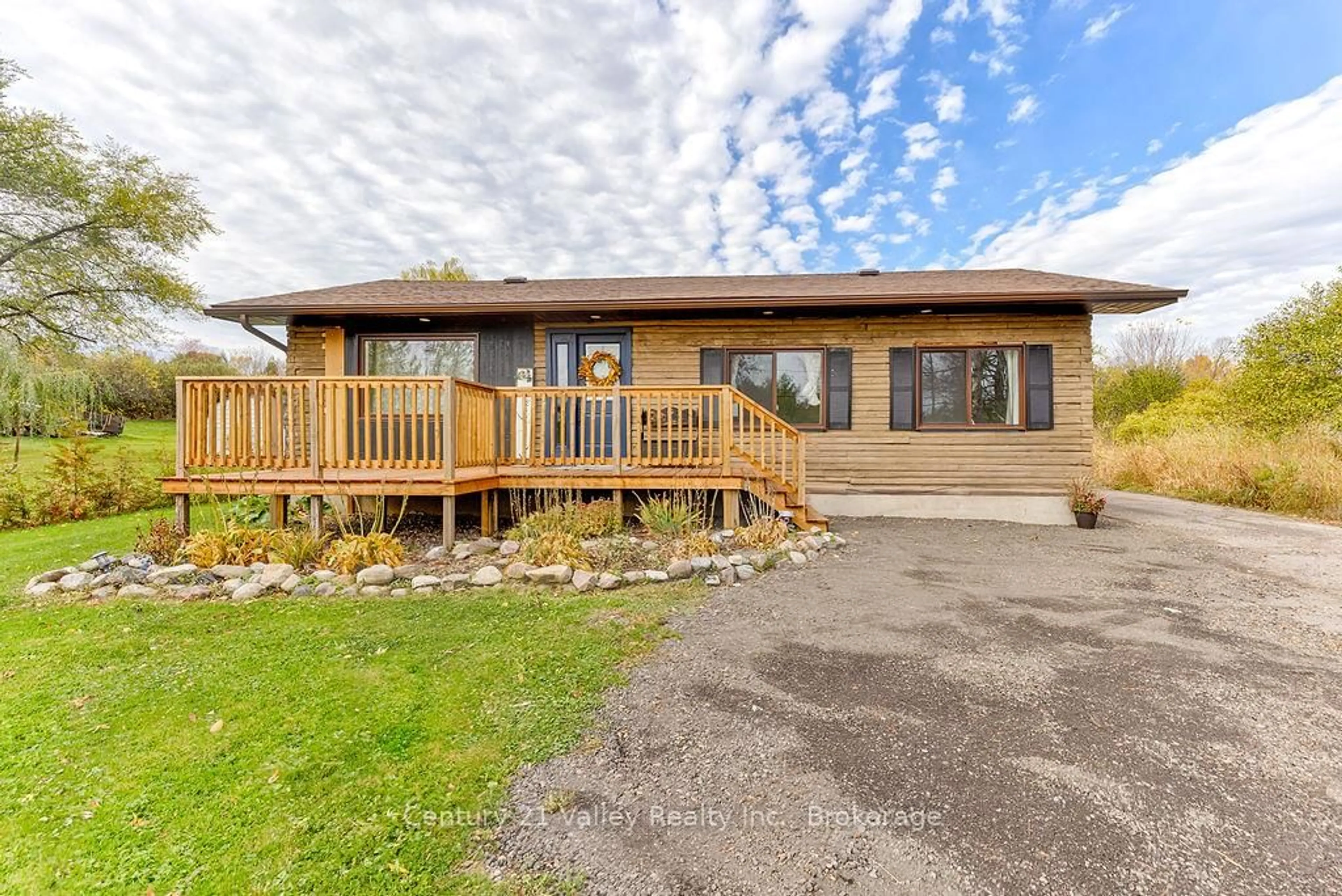 Unknown for 136 Pucker St, Renfrew Ontario K7V 3Z9