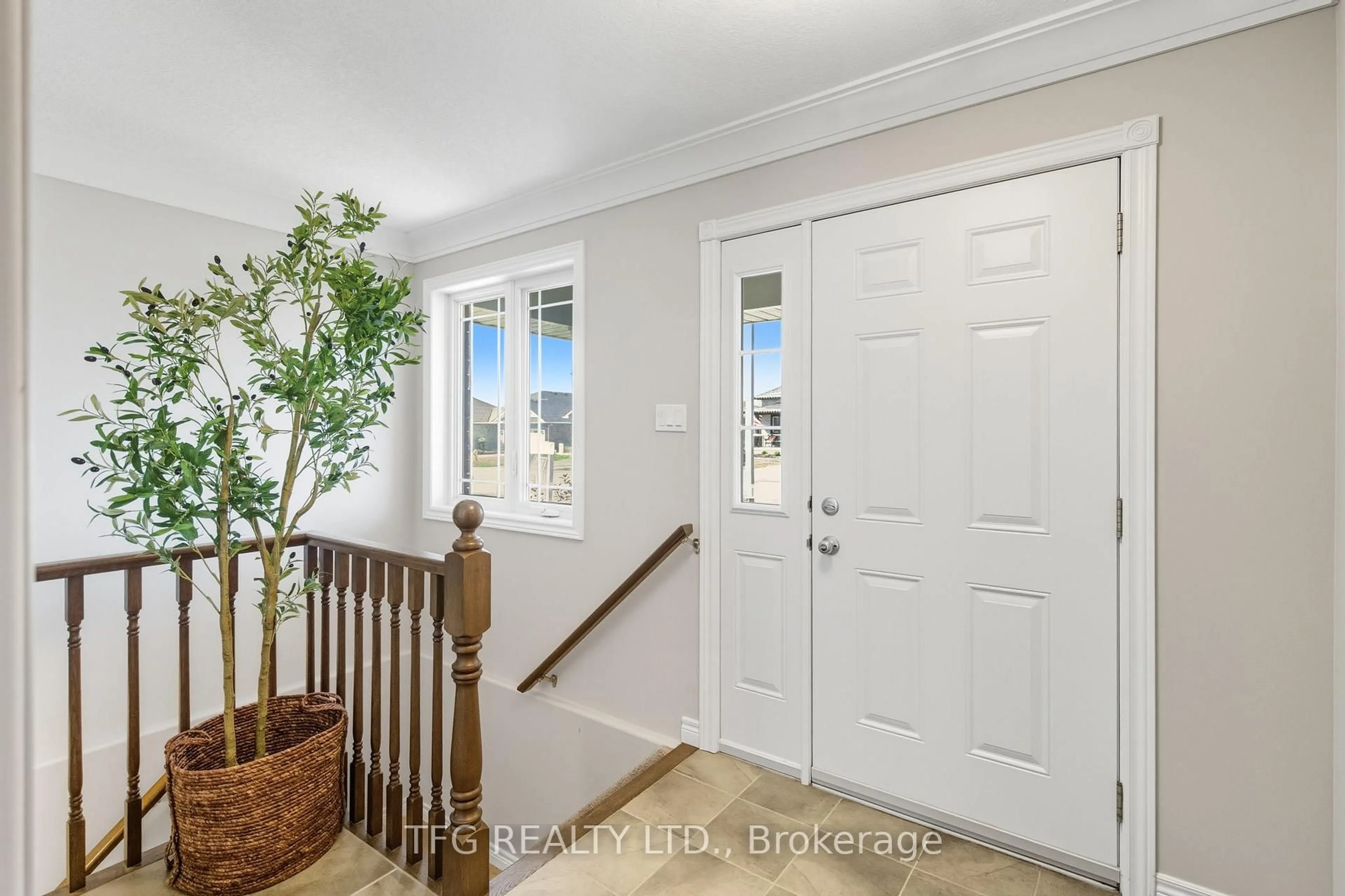 Indoor entryway for 50 Millpond Lane, Asphodel-Norwood Ontario K0L 2V0