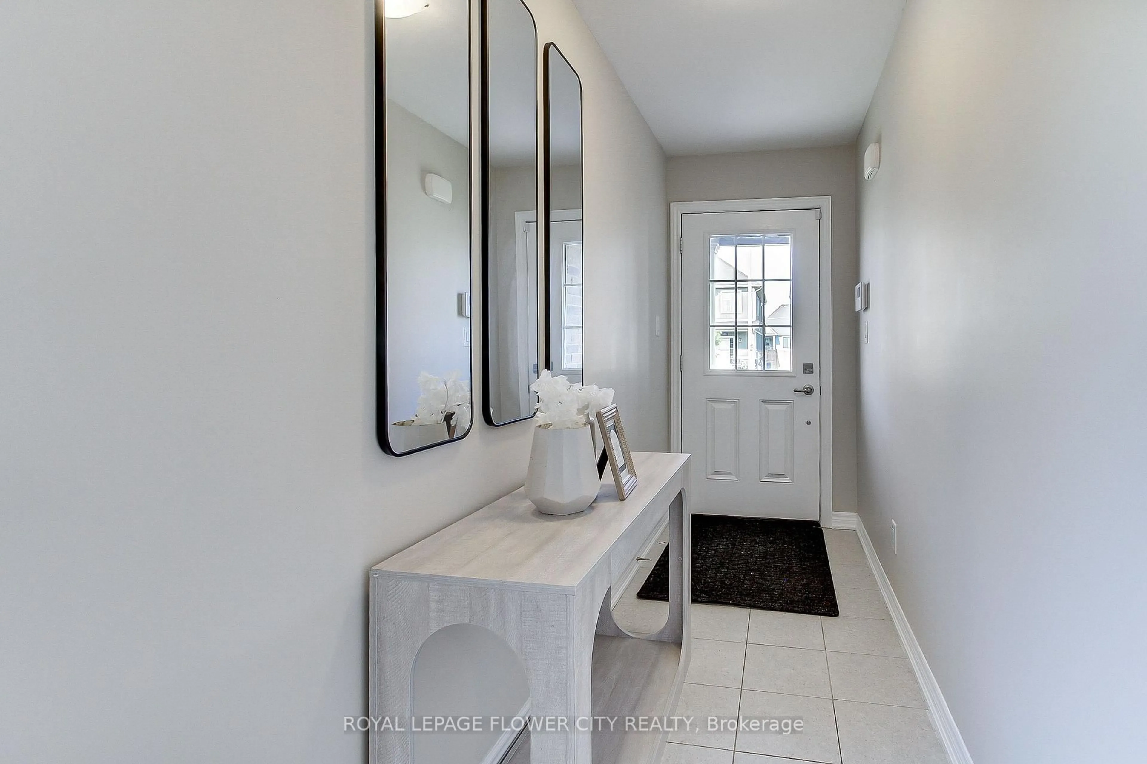 Unknown for 28 Wilkerson St, Thorold Ontario L2V 0G4