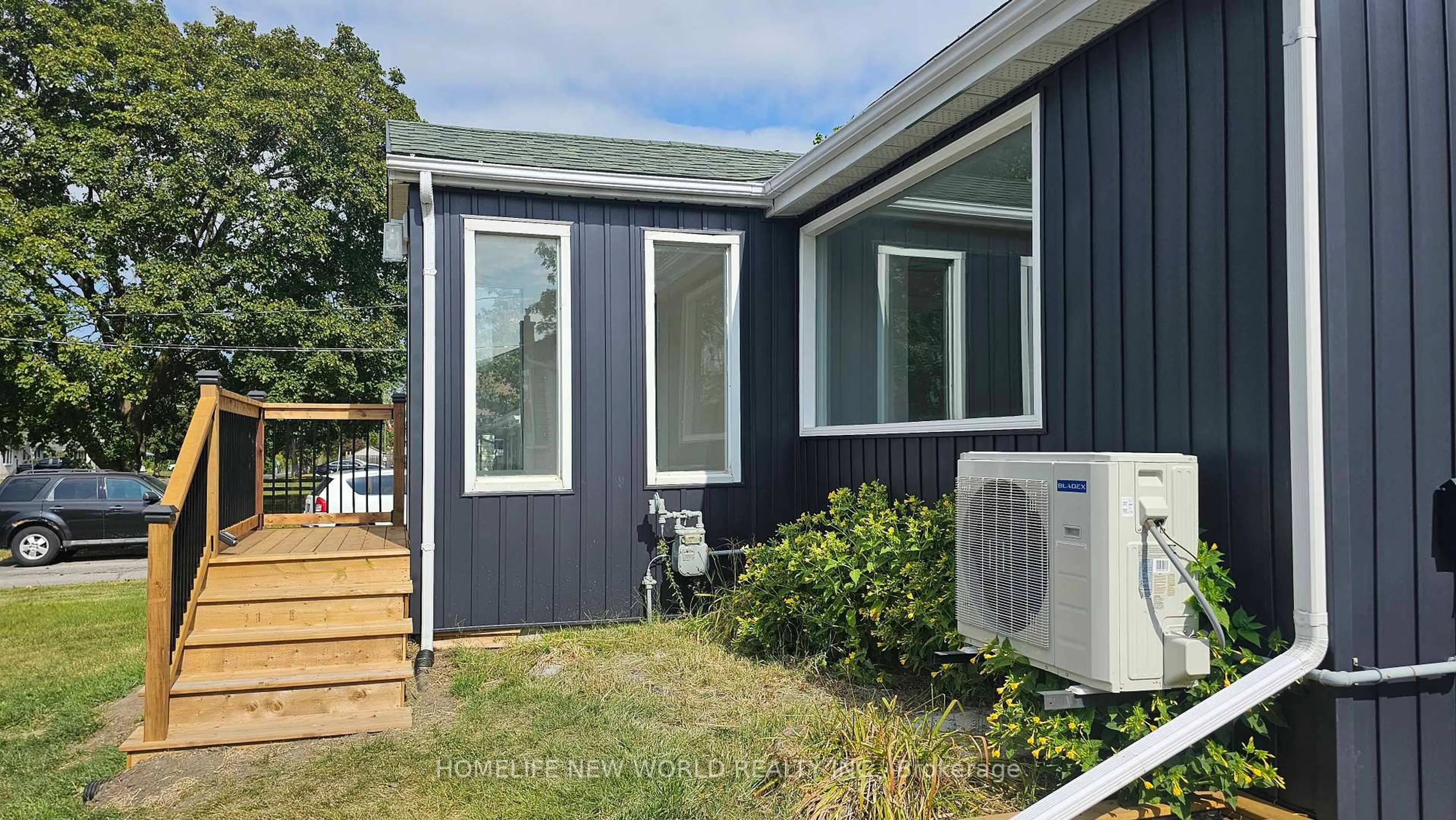 Home with vinyl exterior material, unknown for 123 LEMOINE St, Belleville Ontario K8P 4G8