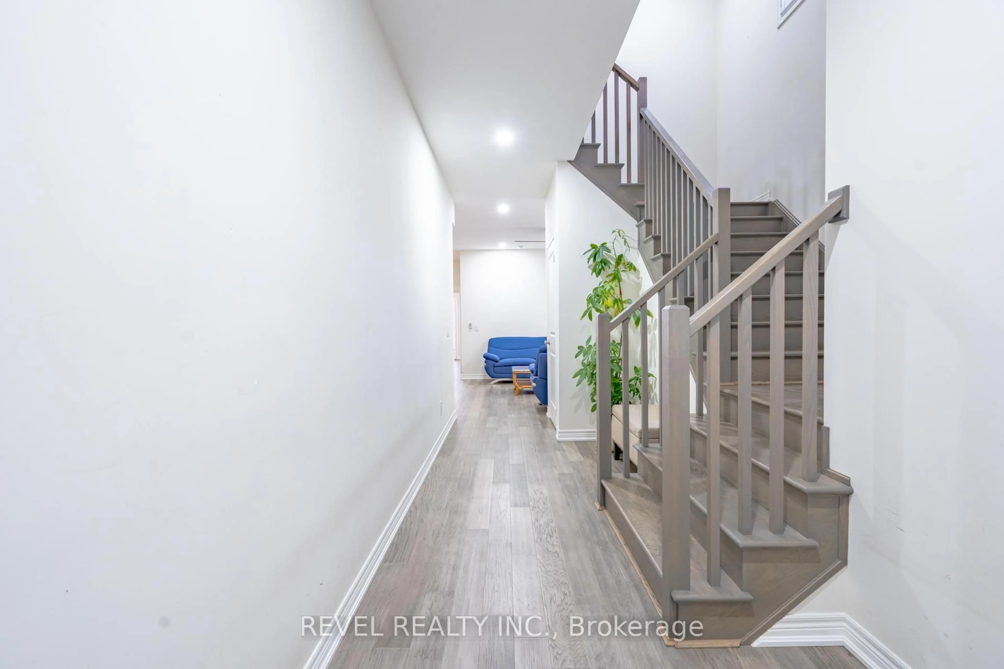 Unknown for 32 Barker Pkwy, Thorold Ontario L2V 0H3