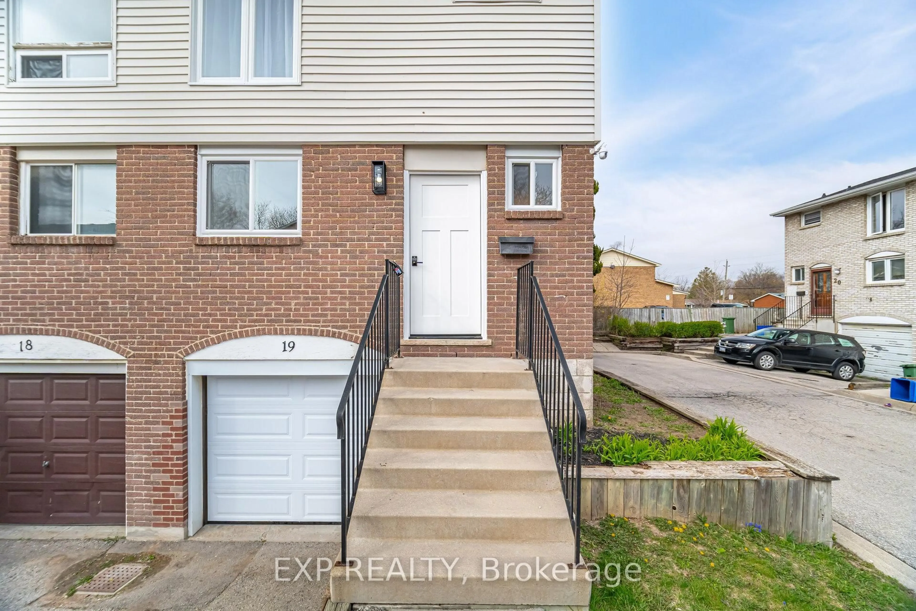 Unknown for 120 Quigley Rd #19, Hamilton Ontario L8K 6L4