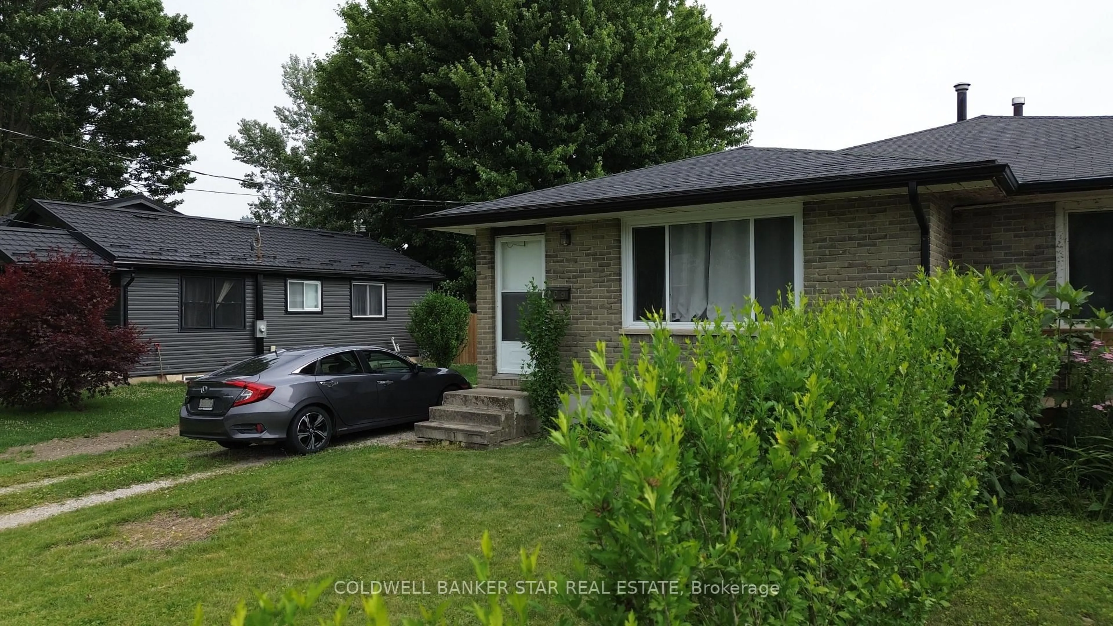 Unknown for 109 B Victoria St, Southwest Middlesex Ontario N0L 1M0