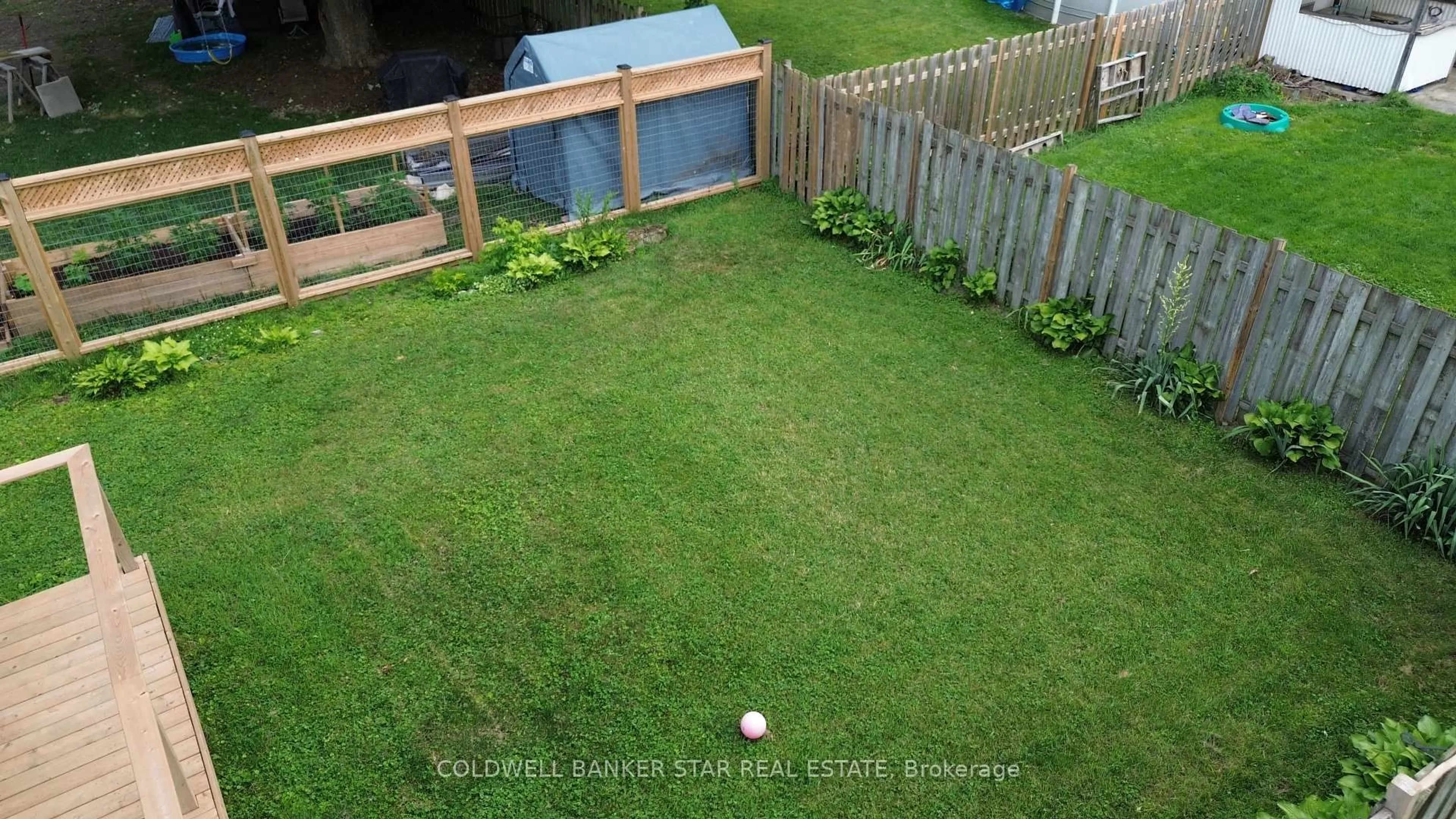A pic from outside/outdoor area/front of a property/back of a property/a pic from drone, street for 109 B Victoria St, Southwest Middlesex Ontario N0L 1M0