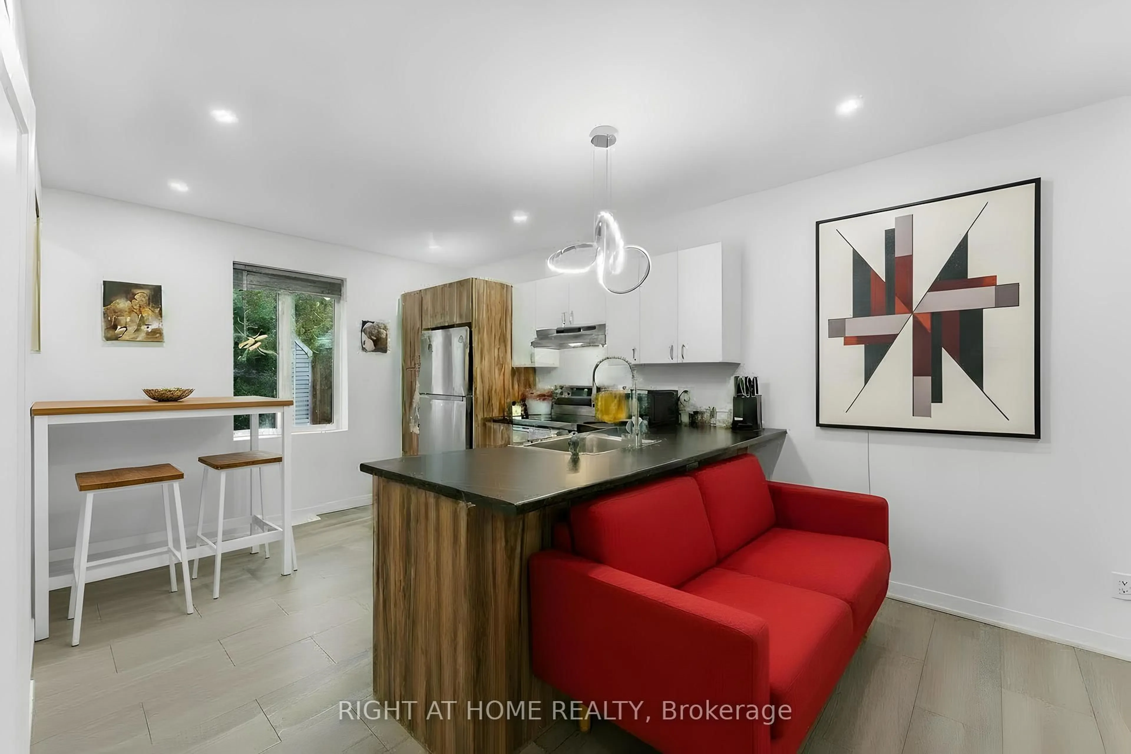 Open concept kitchen, unknown for 147 Longpre St, Ottawa Ontario K1L 7J5