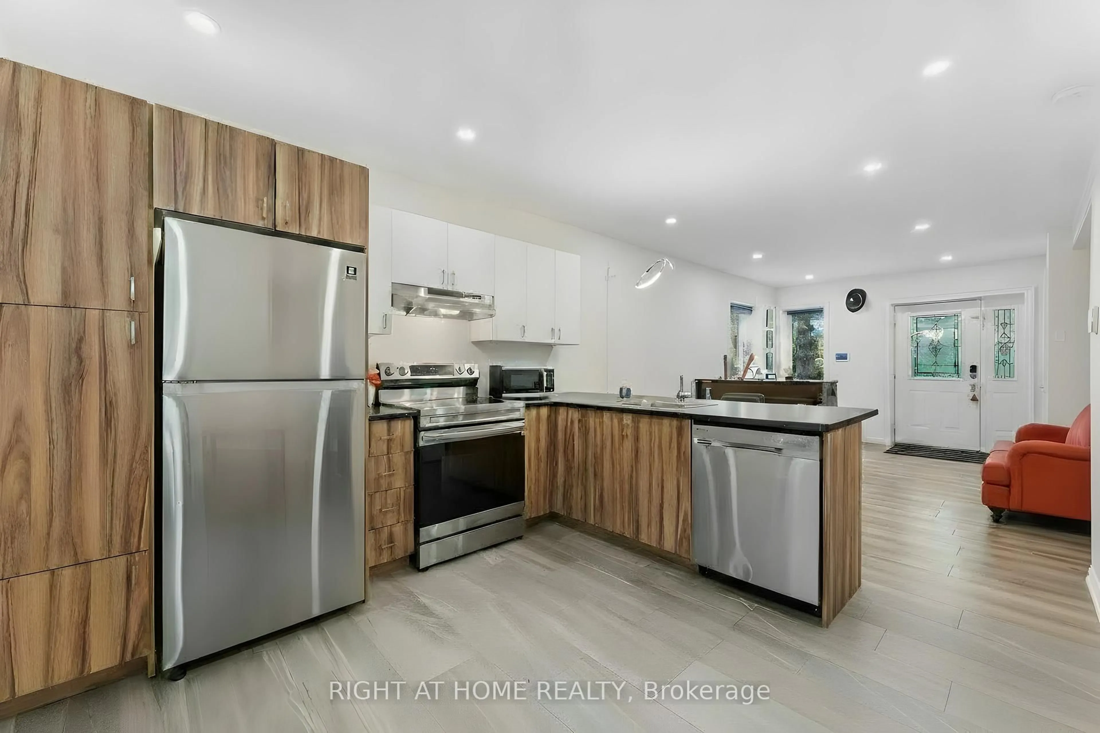 Open concept kitchen, unknown for 147 Longpre St, Ottawa Ontario K1L 7J5