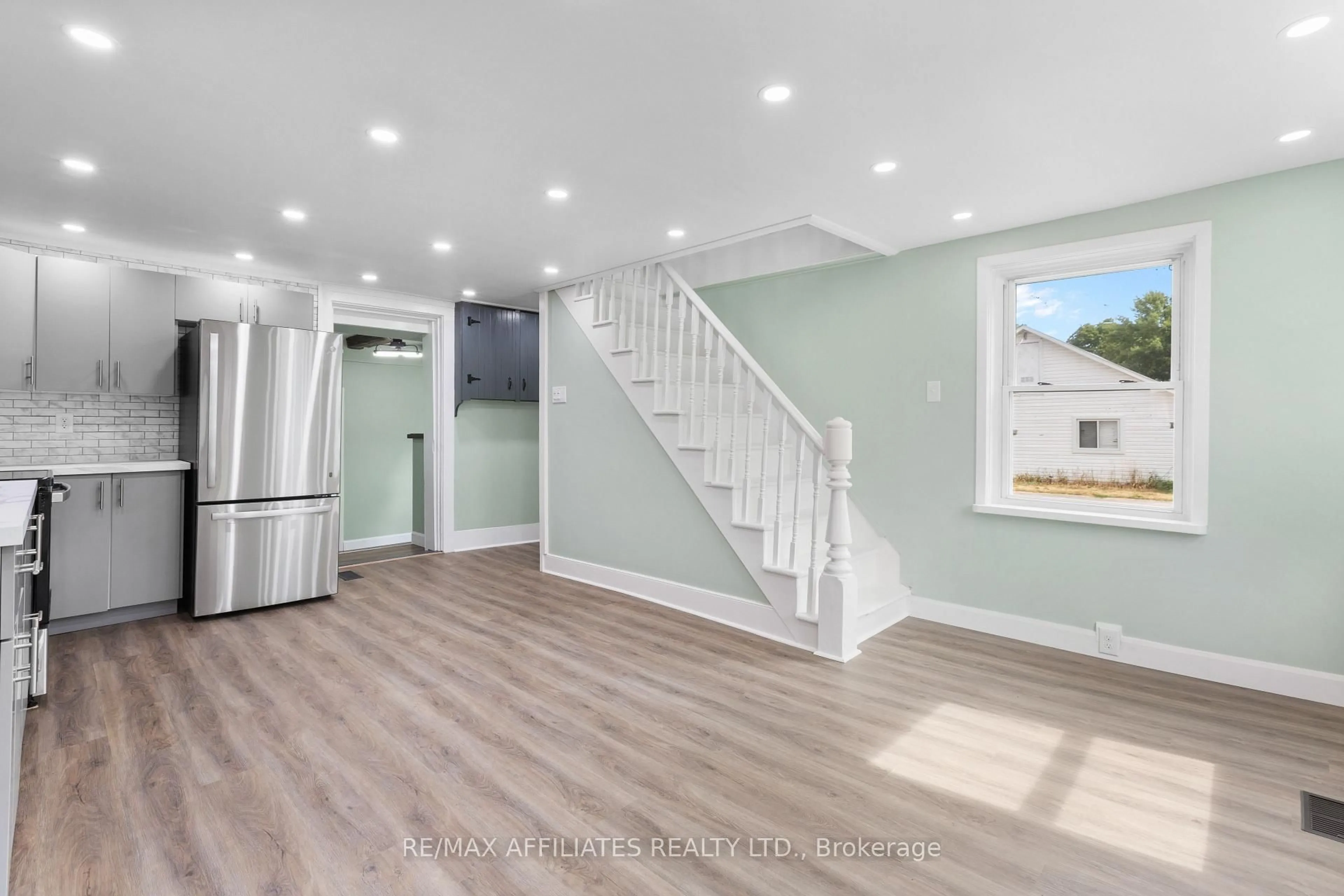 Unknown for 79 Henry St, Merrickville-Wolford Ontario K0G 1G0