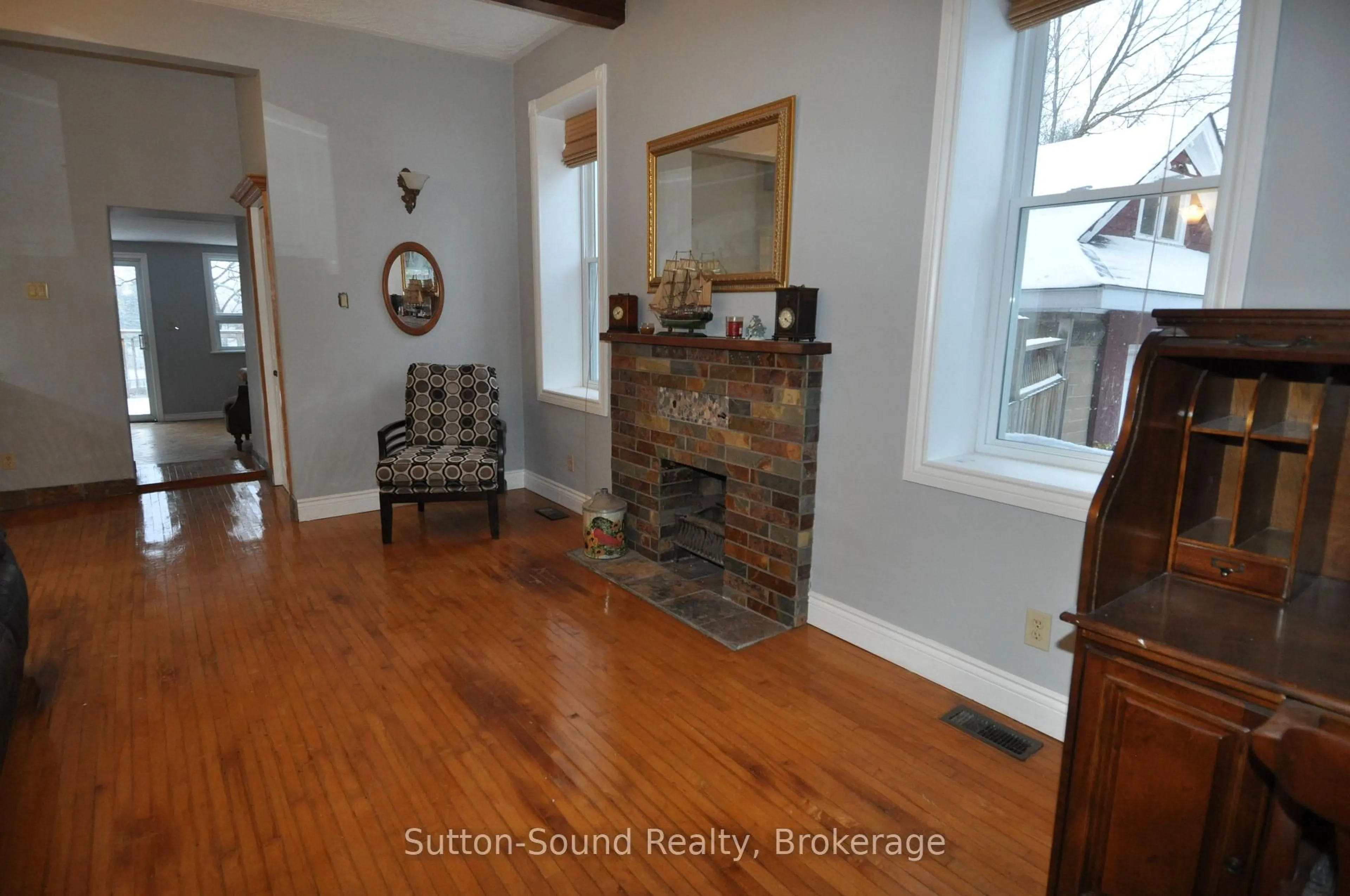 Unknown for 1969 4th Ave, Owen Sound Ontario N4K 4Y1