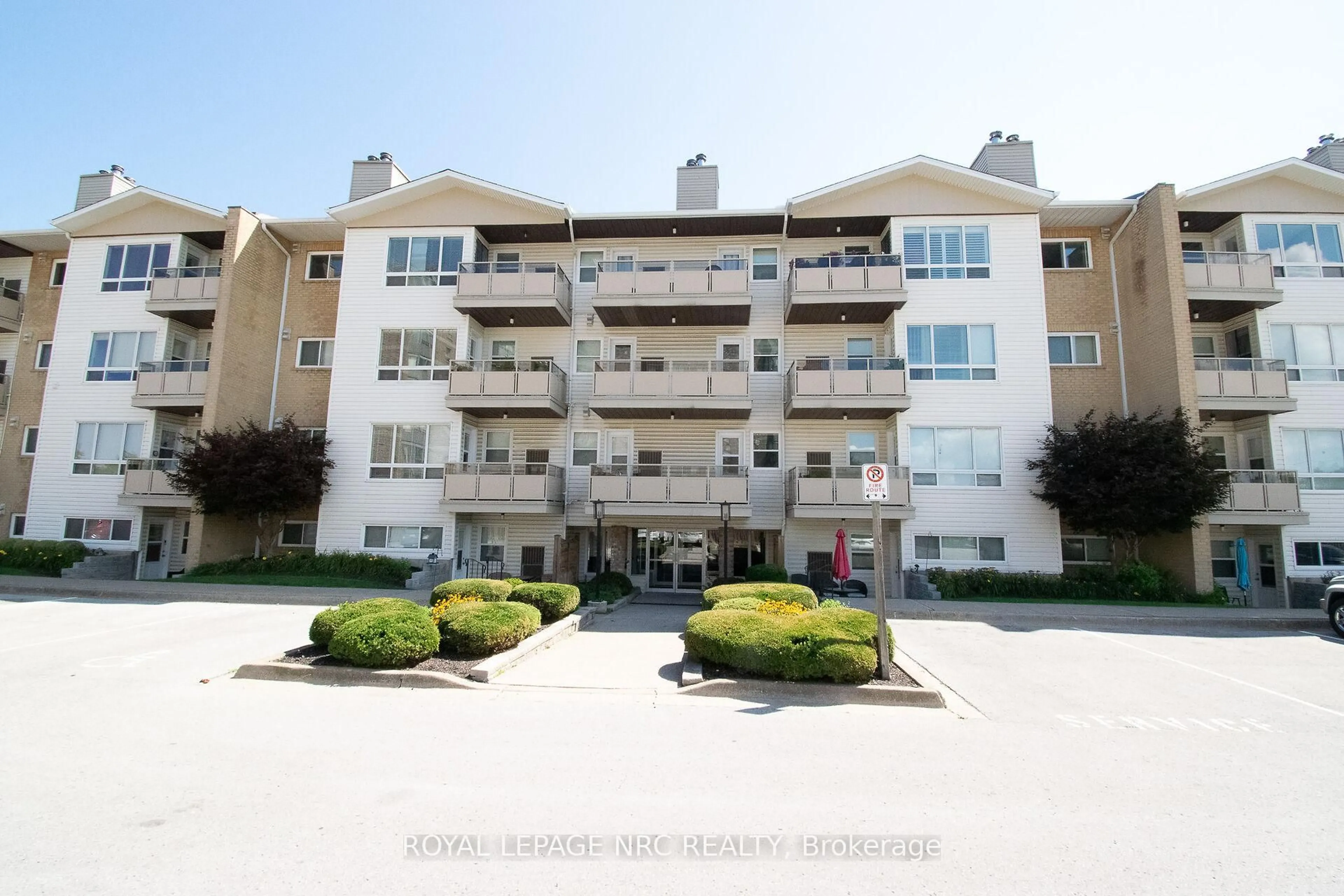 Patio, building for 78 Roehampton Ave #217, St. Catharines Ontario L2M 7W9