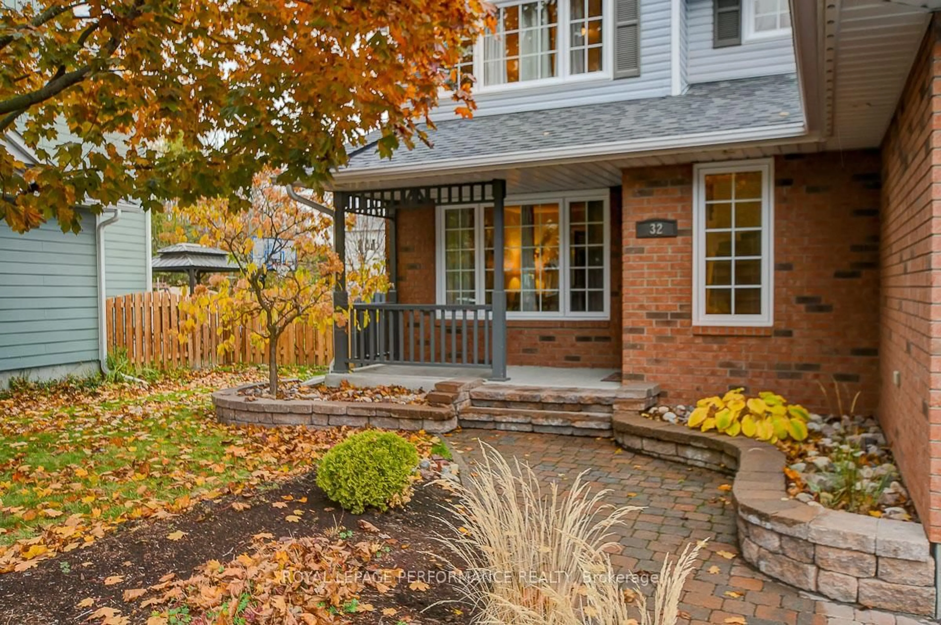 Home with brick exterior material, street for 32 Parklands Ave, Russell Ontario K4R 1A2