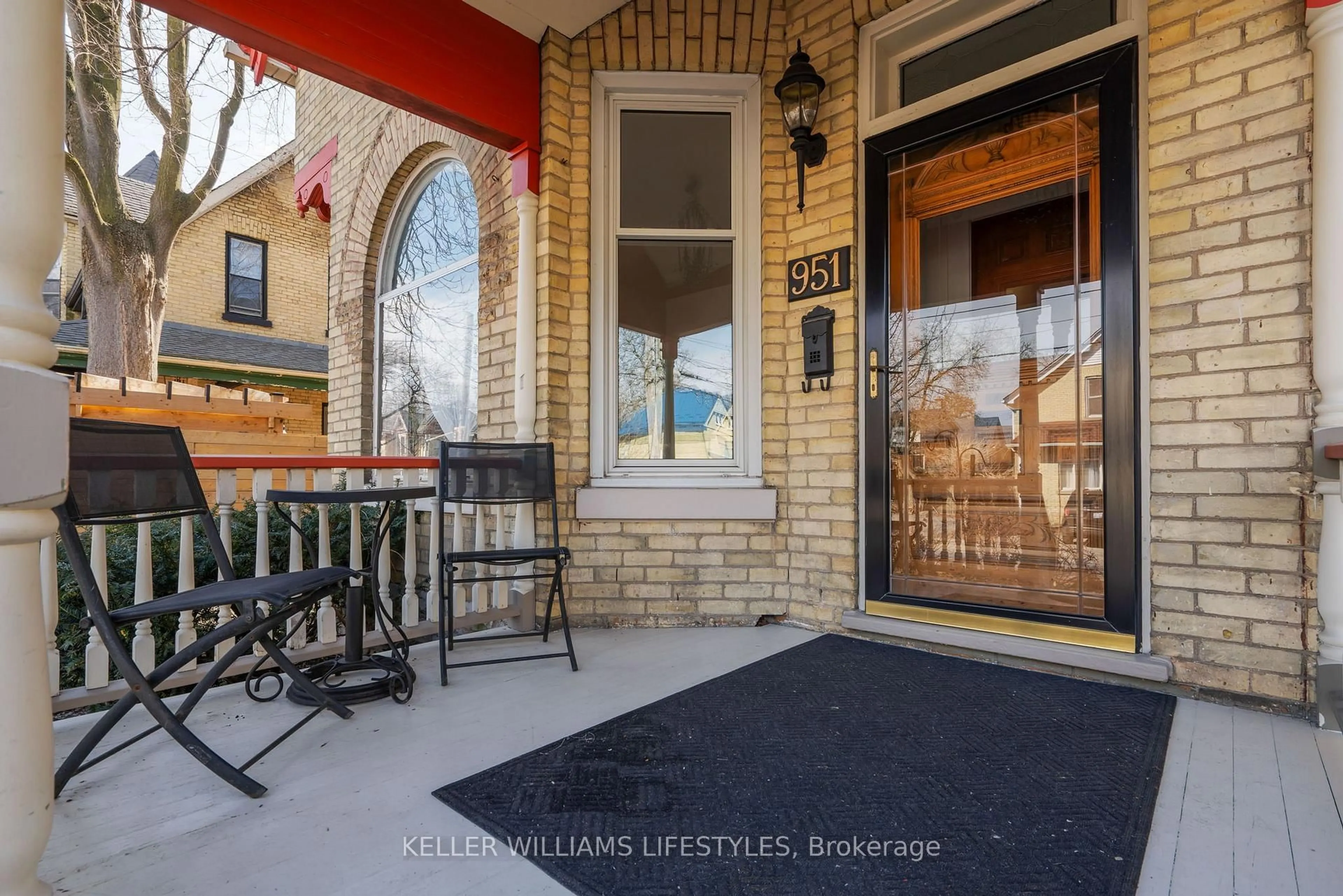 Unknown for 951 LORNE Ave, London East Ontario N5W 3L2