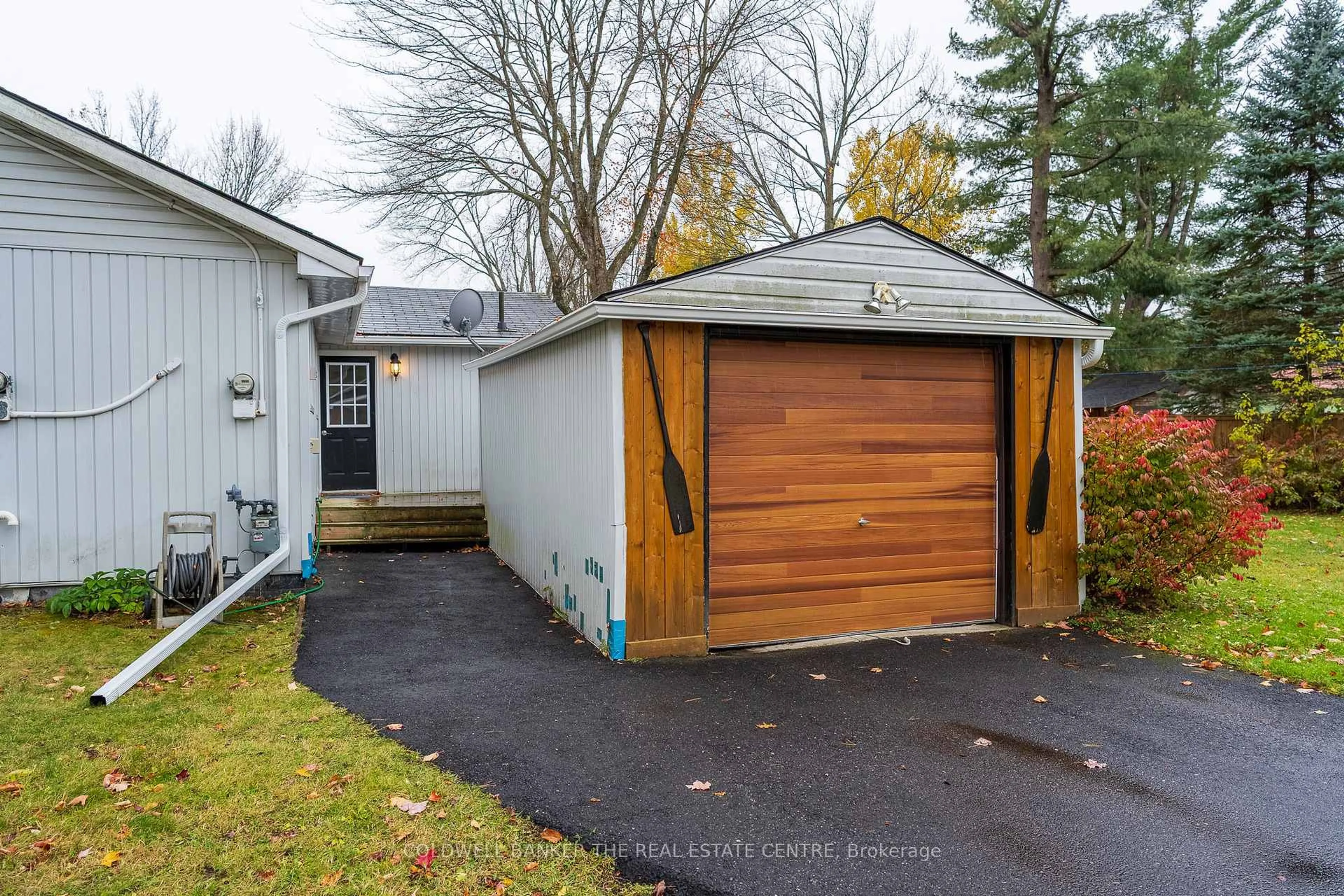 Unknown for 390 Fairview Dr, Gravenhurst Ontario P1P 1L2