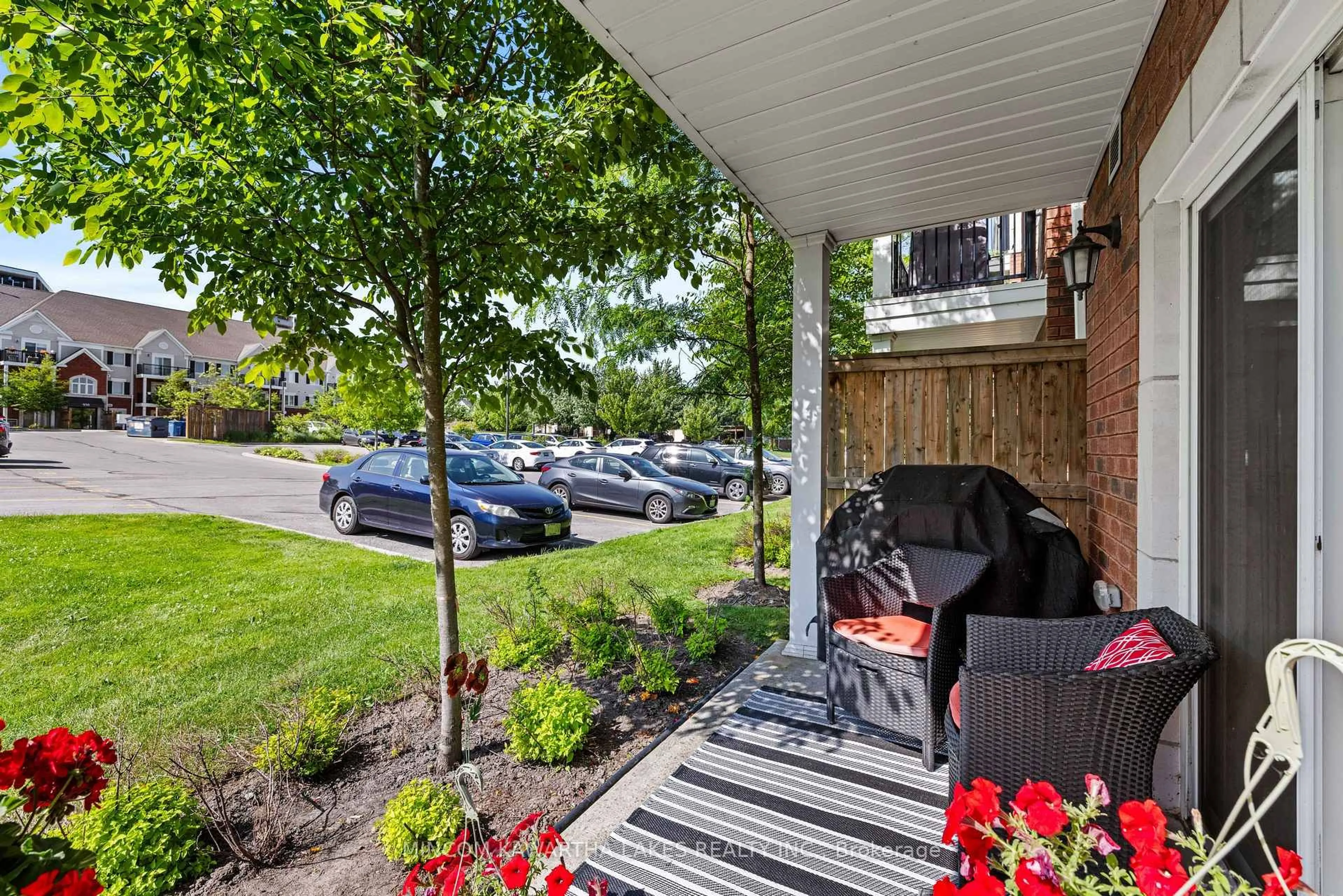 Patio, street for 910 Wentworth St #105, Peterborough Ontario K9J 8R8