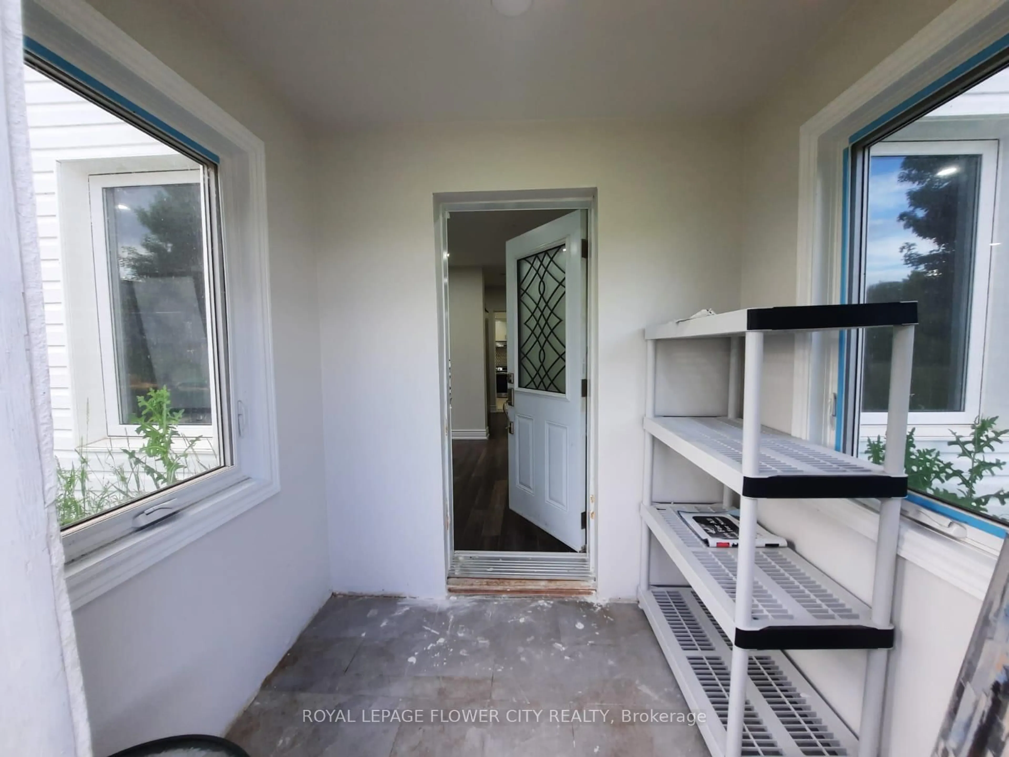 A pic of a room for 634449 Highway 10, Mono Ontario L9W 5P5