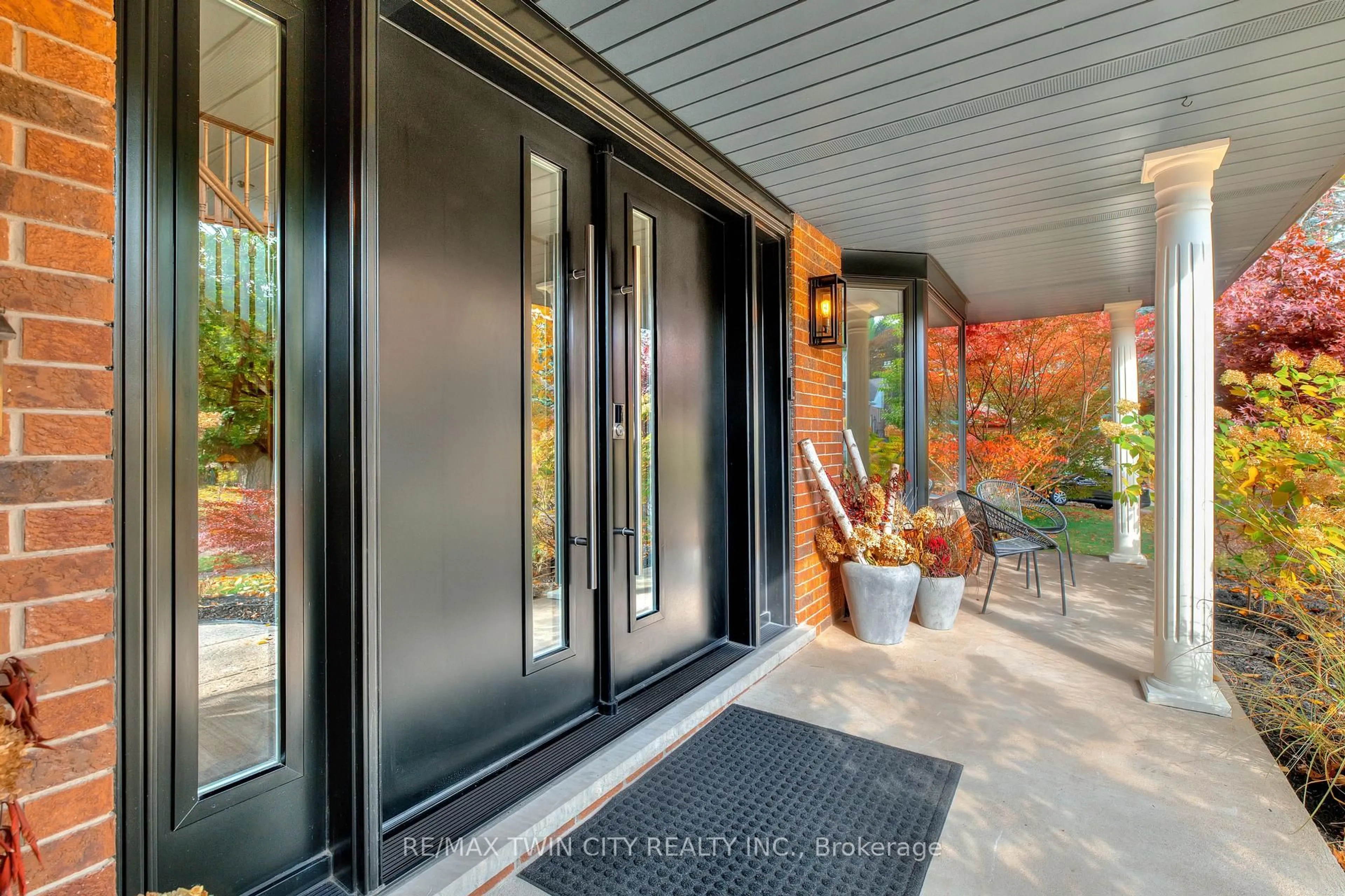 Indoor entryway for 455 Winchester Dr, Waterloo Ontario N2T 1H6