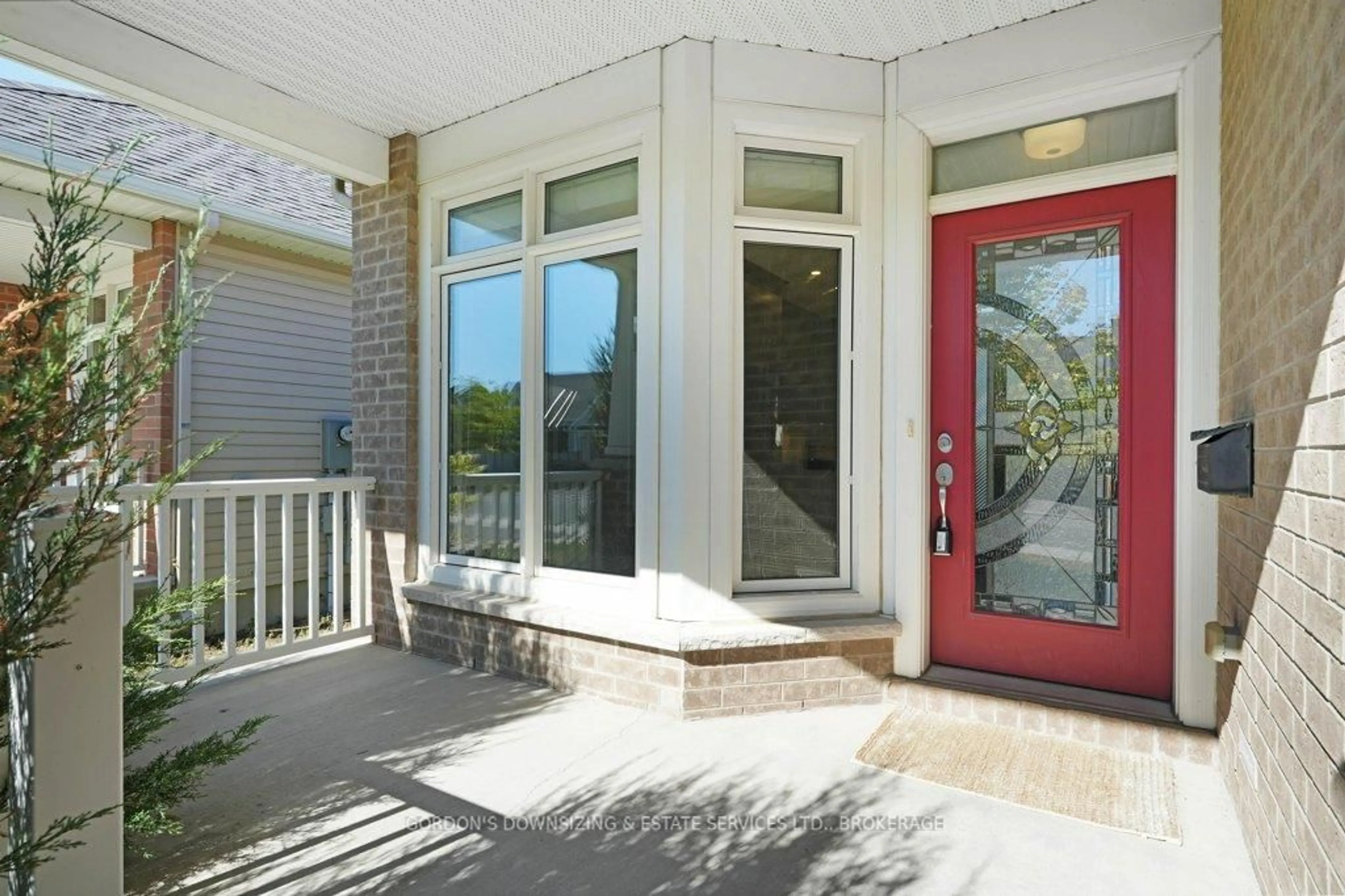Indoor entryway for 281 Brambling Way, Ottawa Ontario K2J 6E3