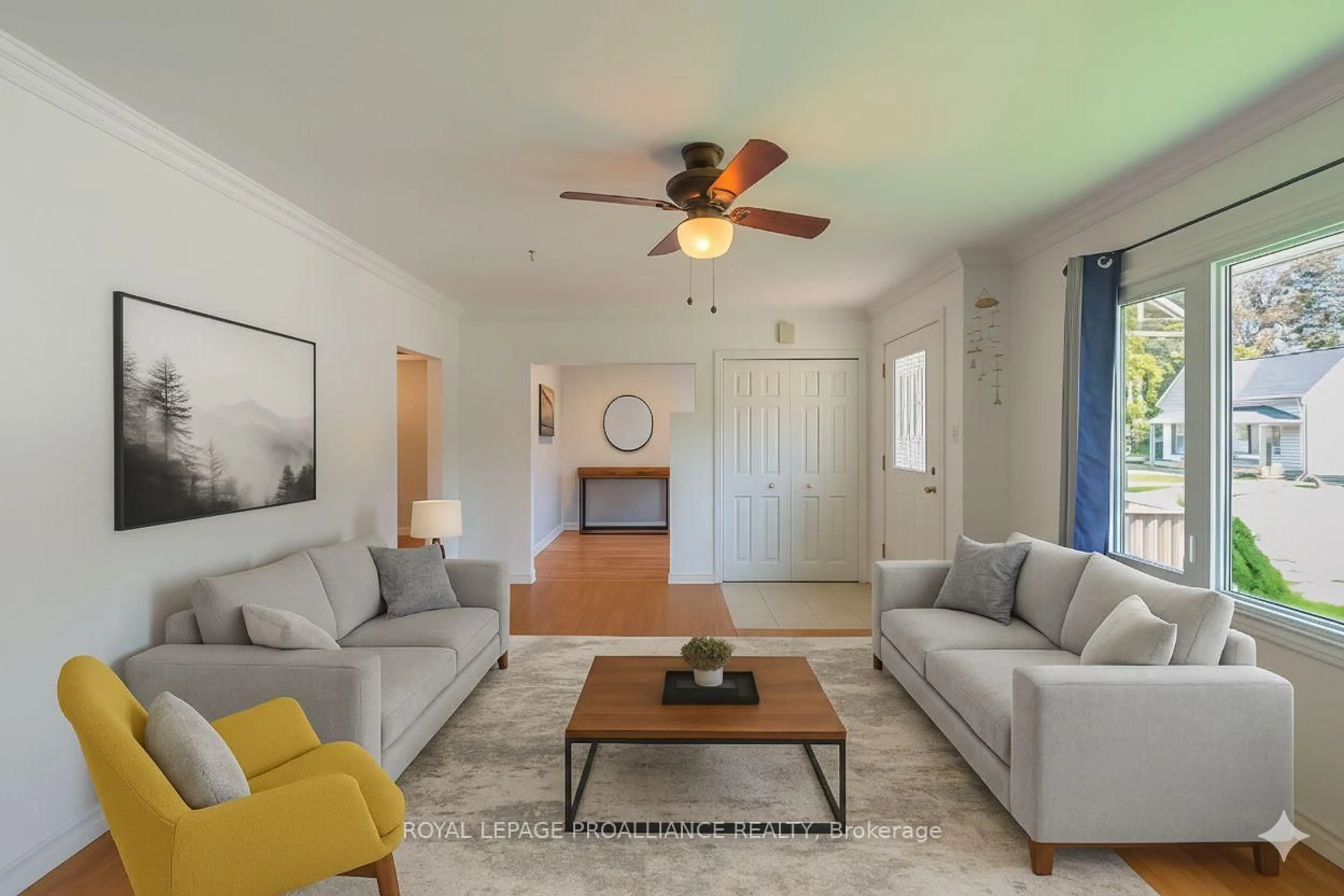 Living room with furniture, unknown for 427 Victoria St, Cobourg Ontario K9A 3H1