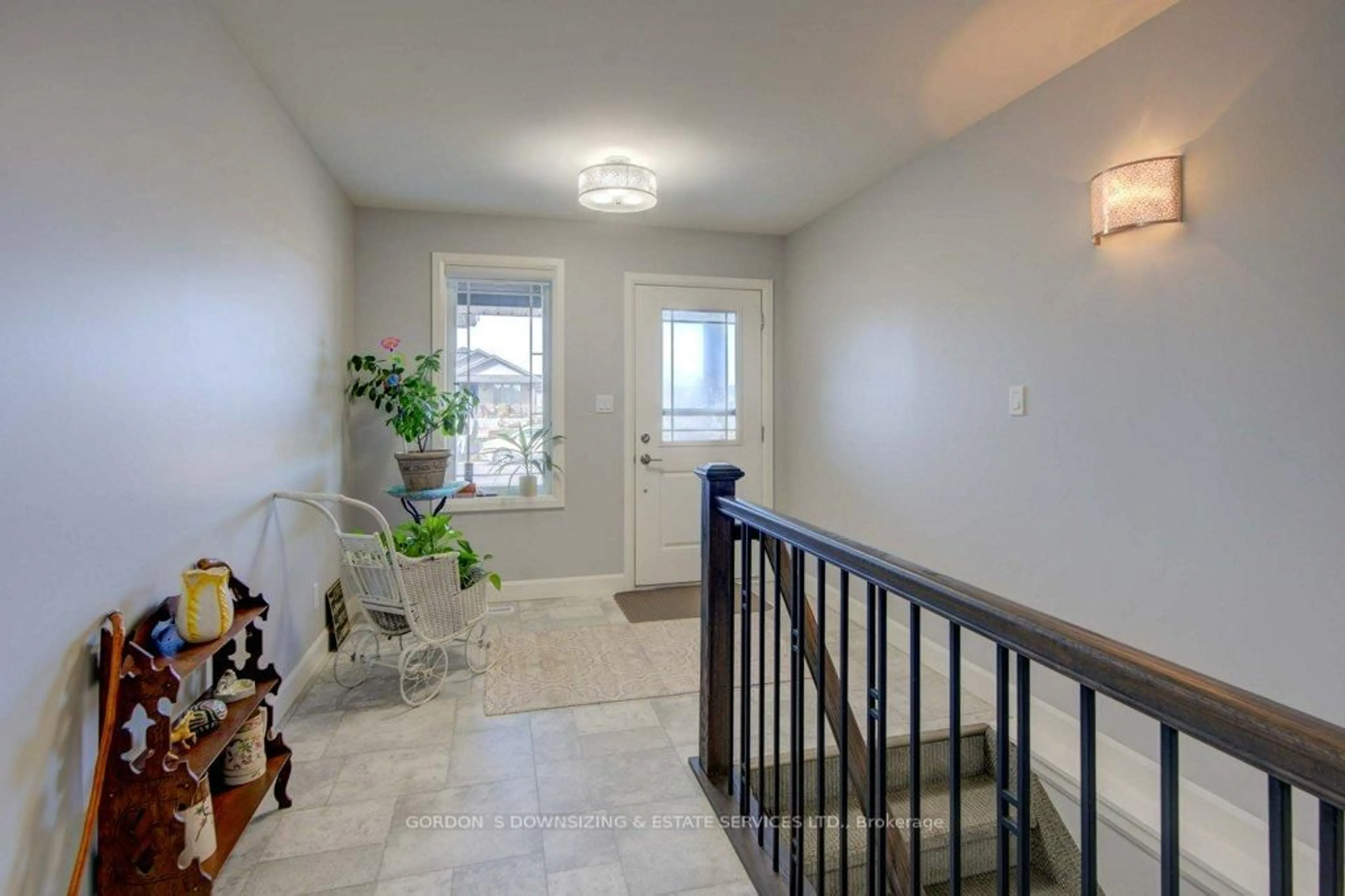 Indoor entryway for 88 Glenview Cres, Belleville Ontario K8P 0G1