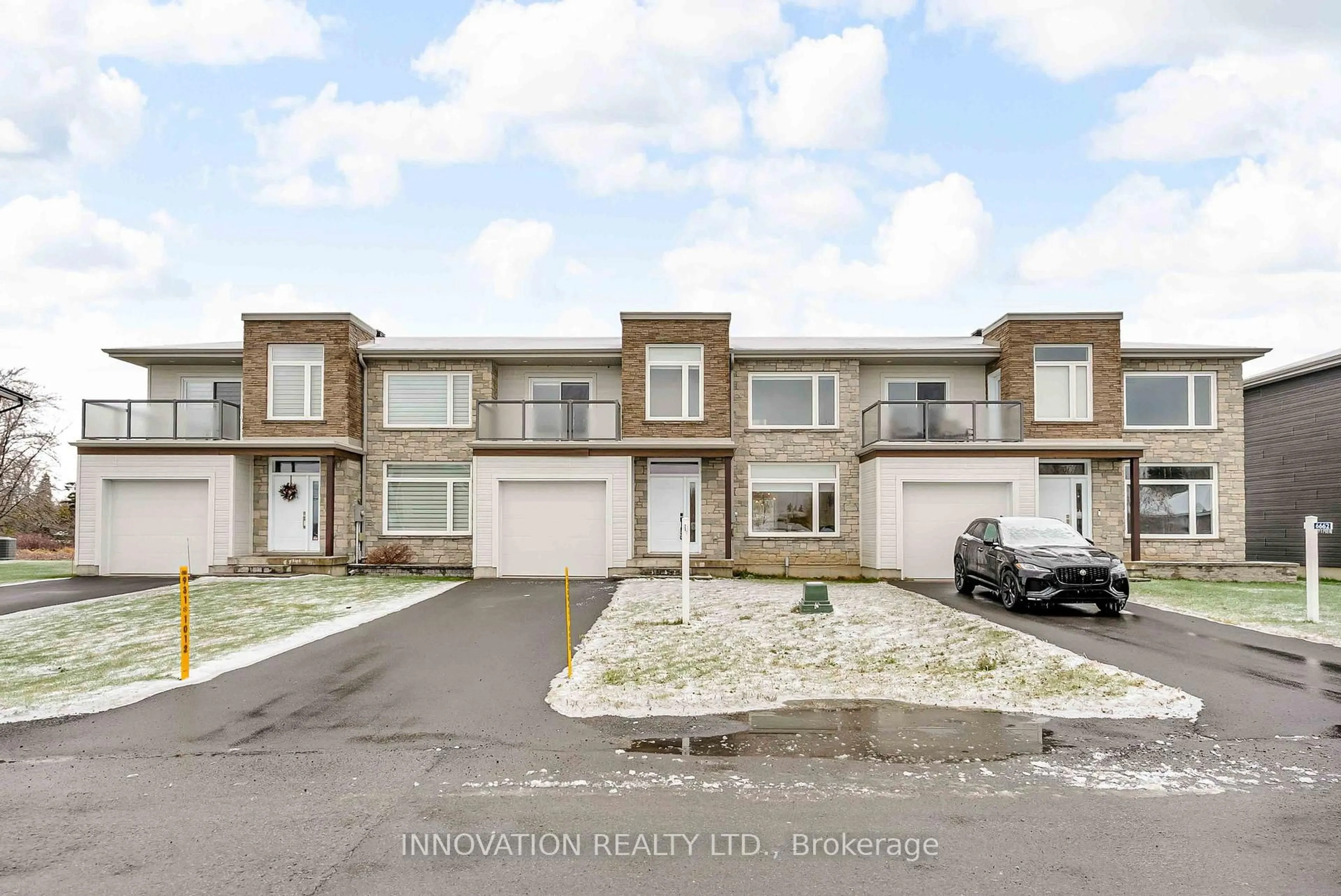 A pic from outside/outdoor area/front of a property/back of a property/a pic from drone, street for 6664 Glen Walter Park Rd, South Glengarry Ontario K6H 5R5