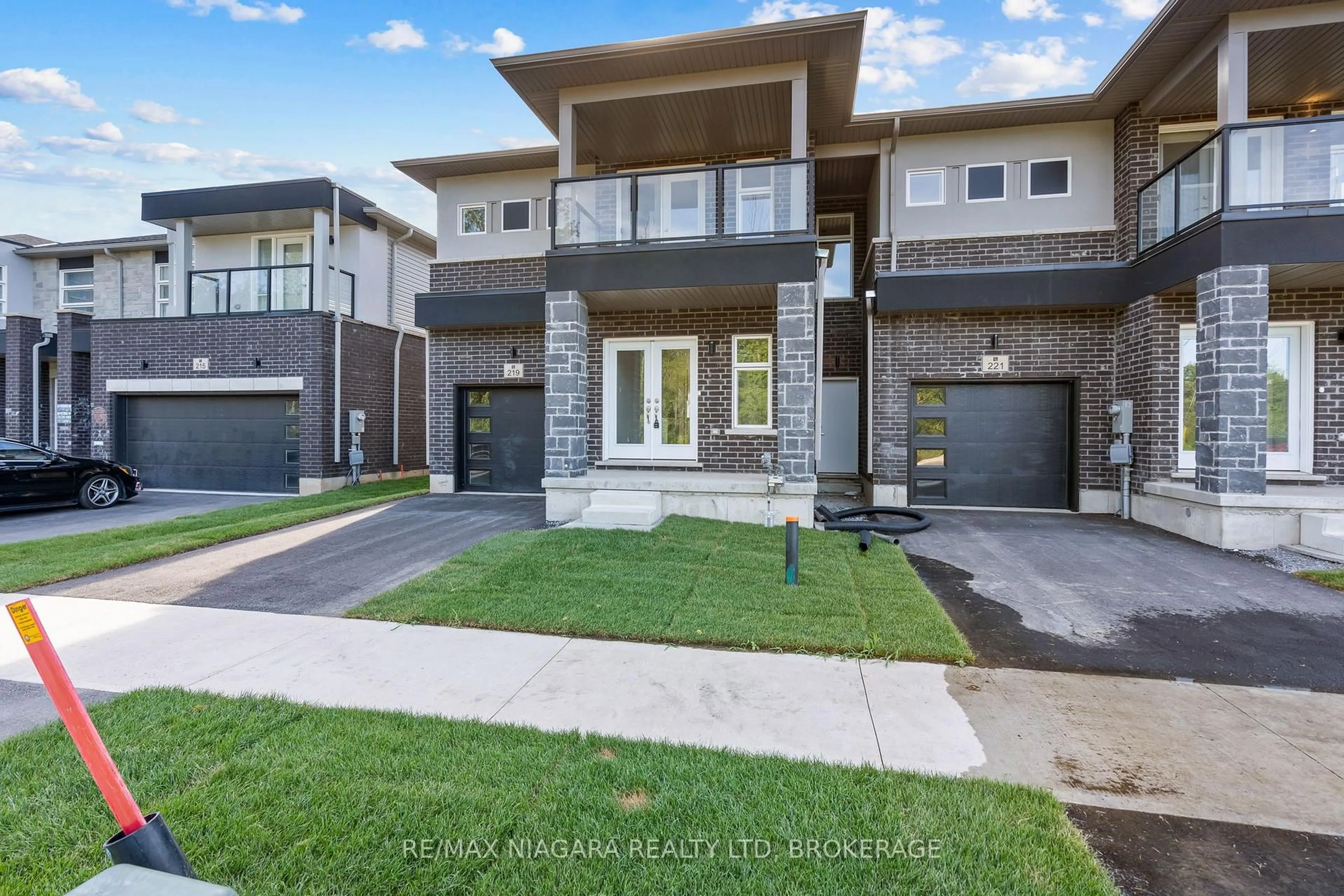 Home with brick exterior material, street for 219 WELLS Ave, Fort Erie Ontario L0S 1N0