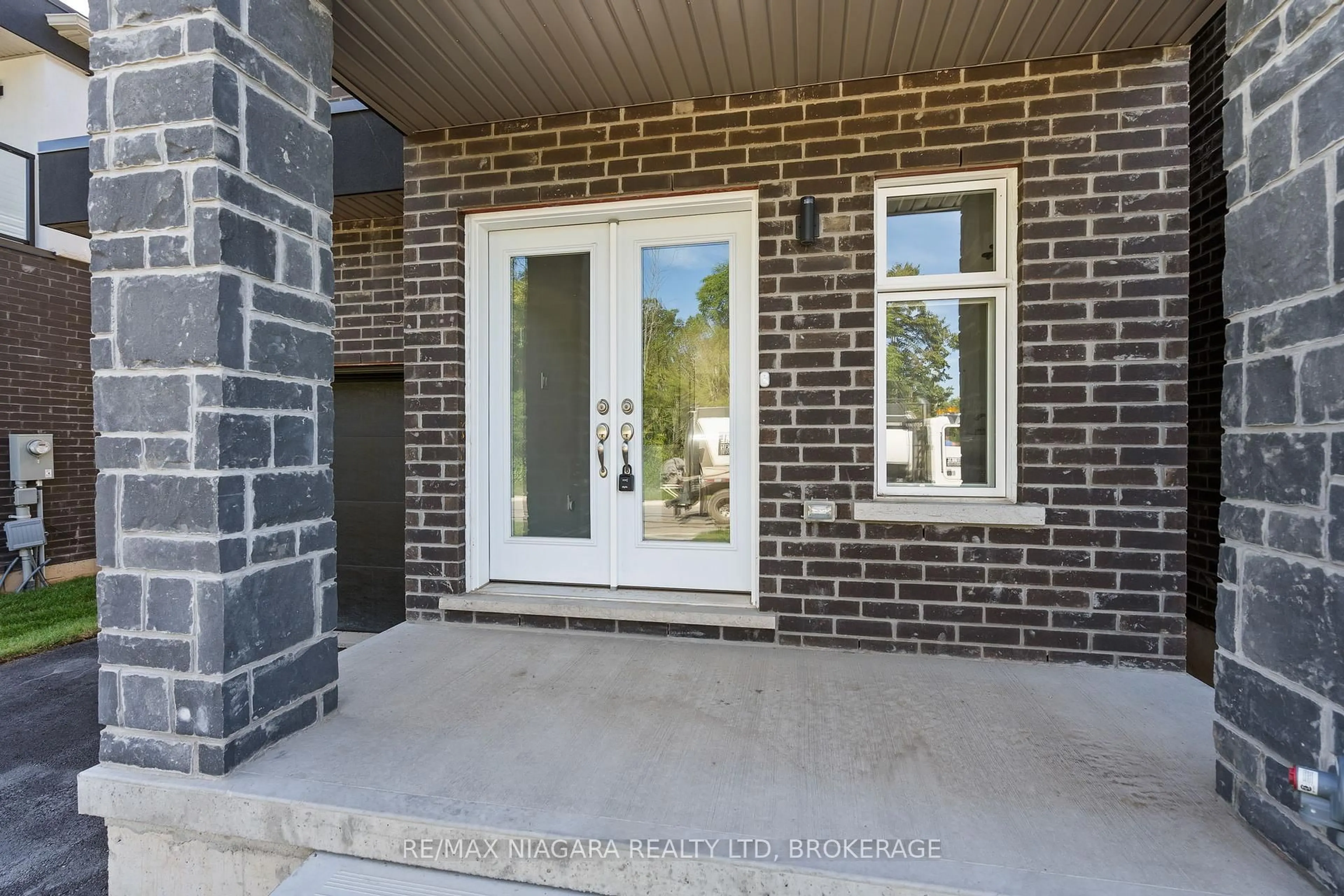 Home with brick exterior material, street for 219 WELLS Ave, Fort Erie Ontario L0S 1N0