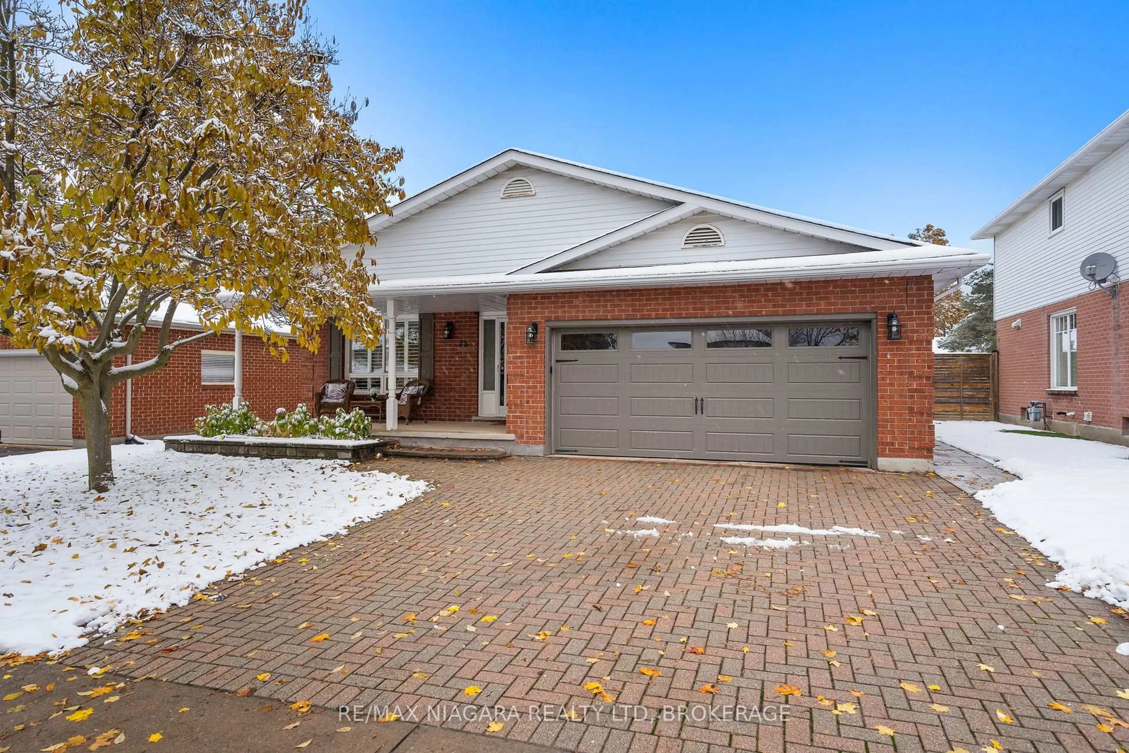 Home with brick exterior material, street for 22 Michelle Dr, St. Catharines Ontario L2S 3G7