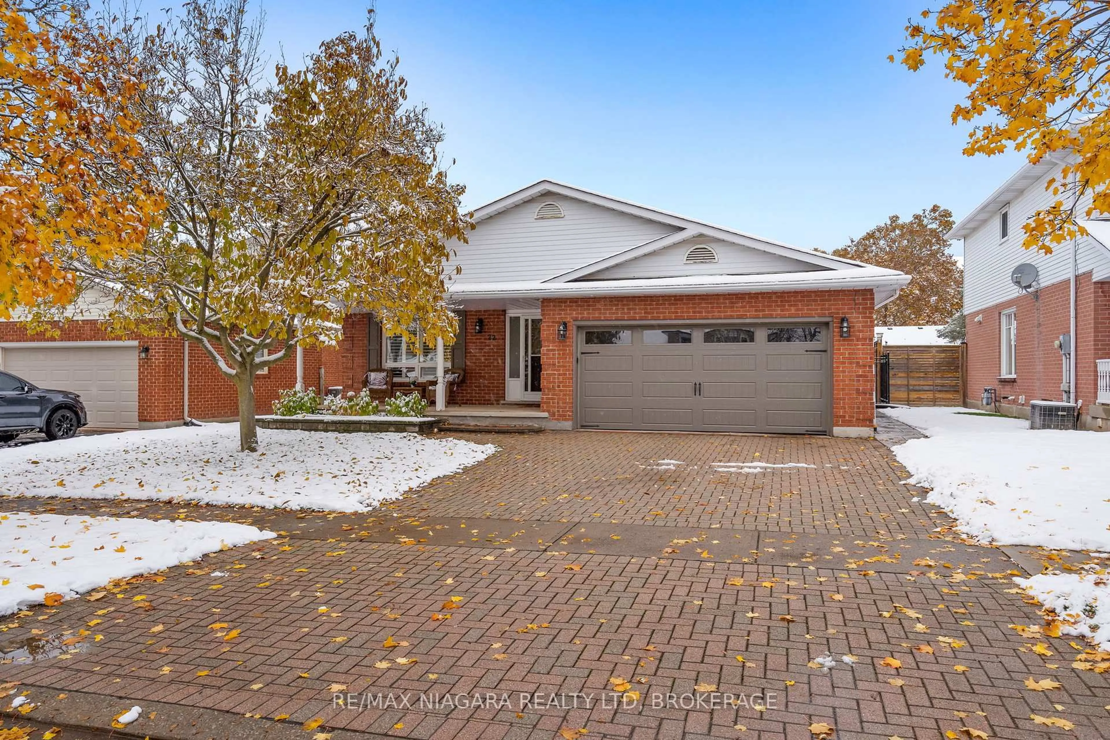 Home with brick exterior material, street for 22 Michelle Dr, St. Catharines Ontario L2S 3G7