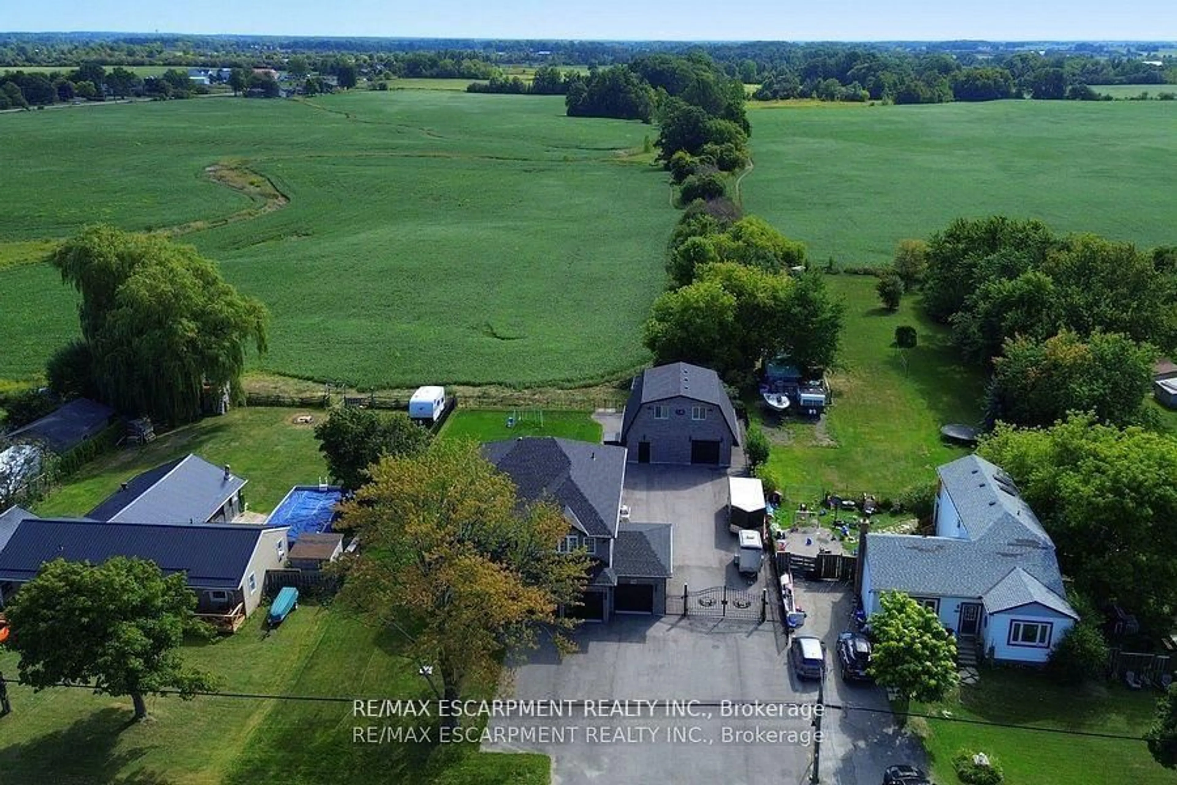 A pic from outside/outdoor area/front of a property/back of a property/a pic from drone, unknown for 796 Highway 6, Haldimand Ontario N3W 1M8