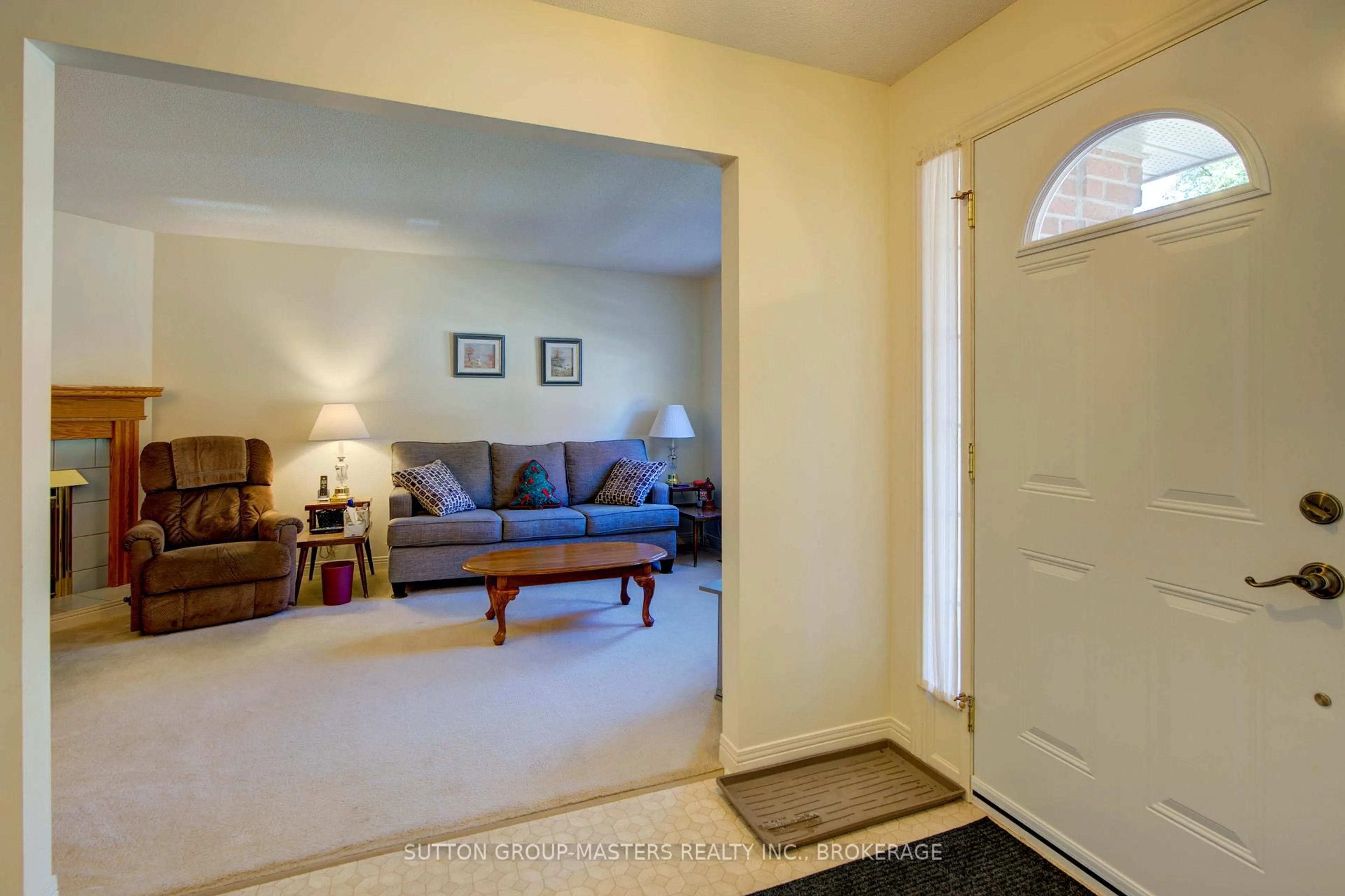Indoor entryway for 778 Davis Dr, Kingston Ontario K7M 8E7