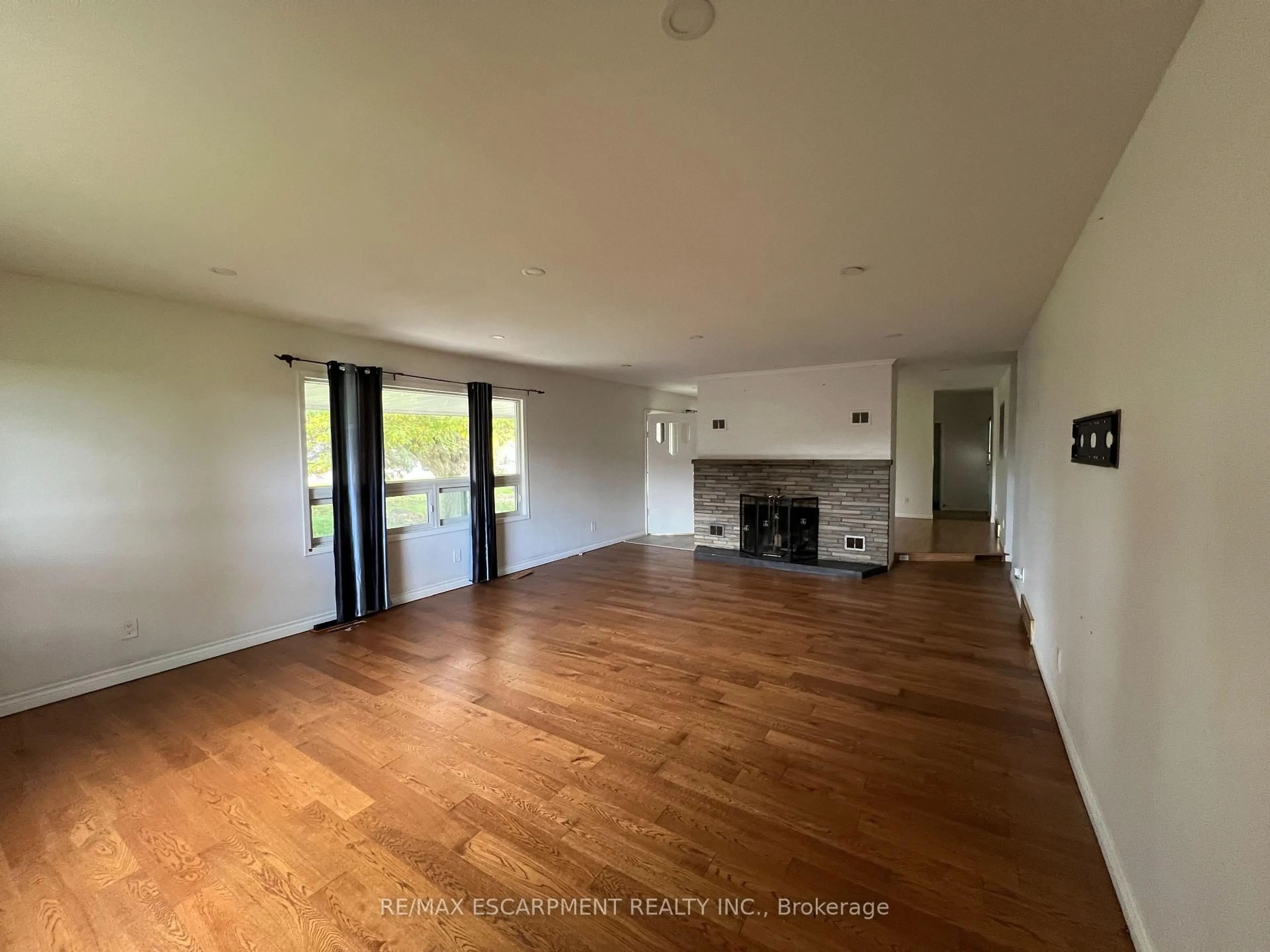 A pic of a room for 797 Highway 6, Haldimand Ontario N3W 1M5