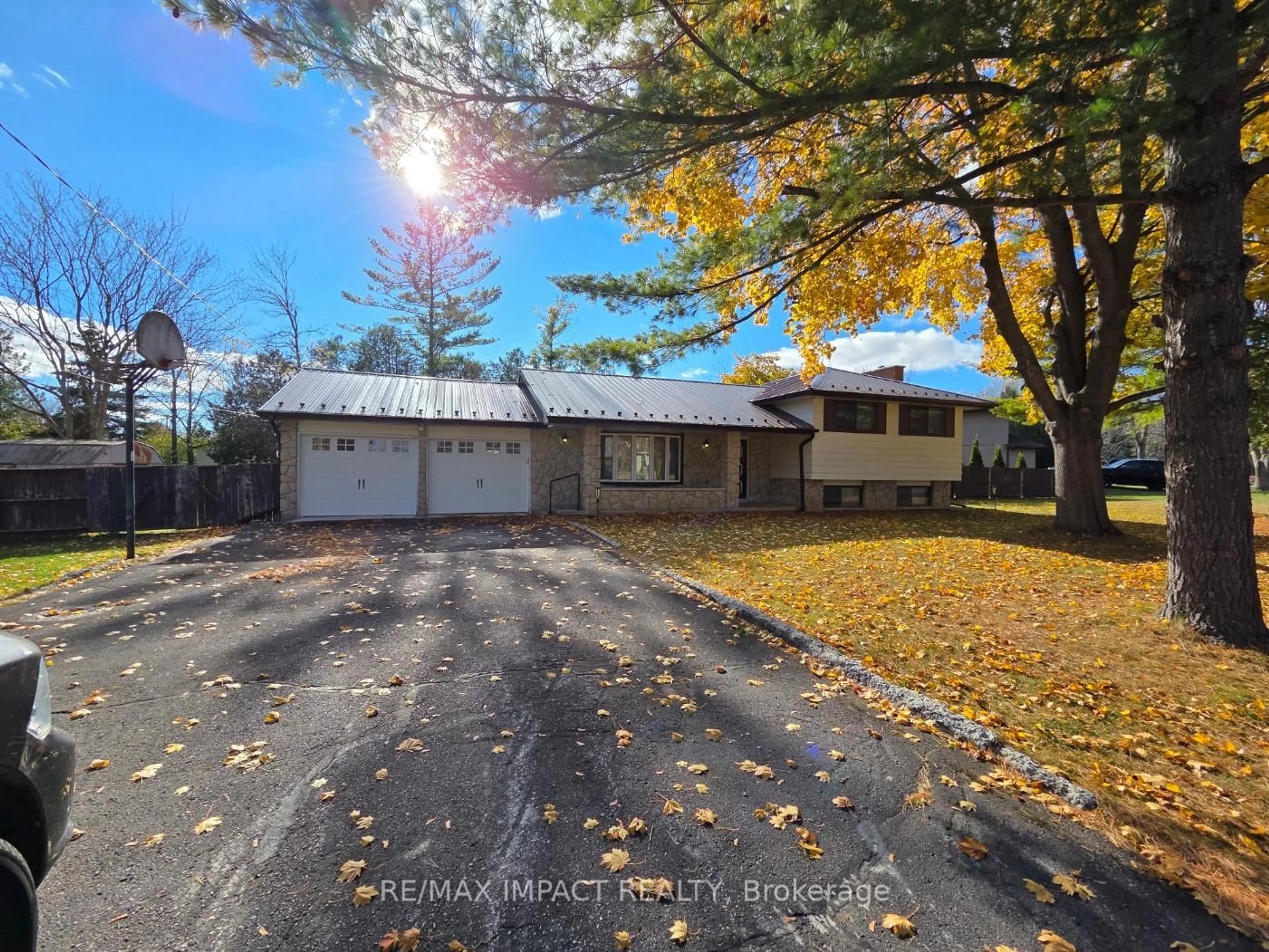 A pic from outside/outdoor area/front of a property/back of a property/a pic from drone, street for 147 Burns Ave, Quinte West Ontario K8N 4Z2