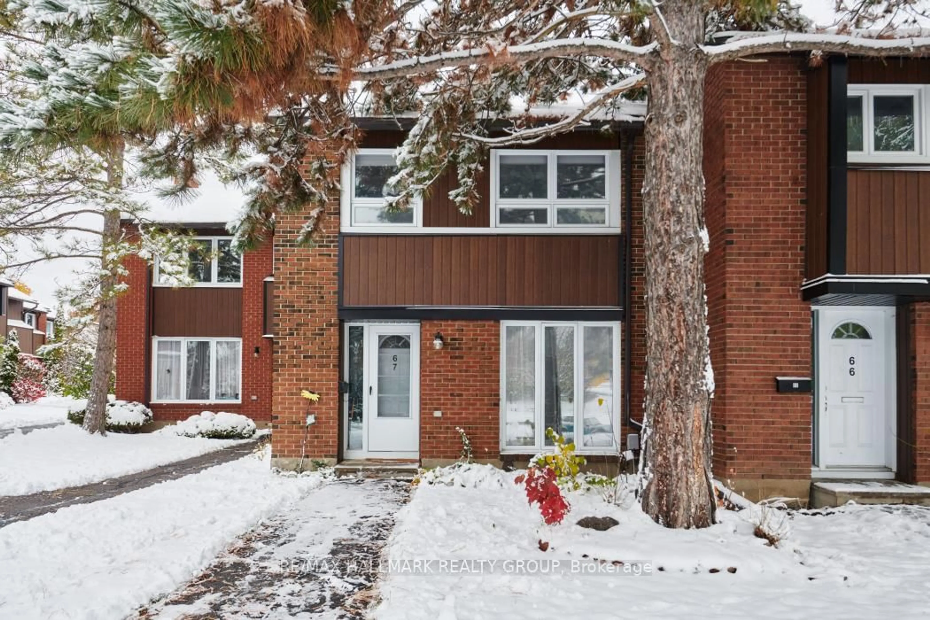 Home with brick exterior material, street for 1900 Marquis Ave #67, Ottawa Ontario K1J 8J2