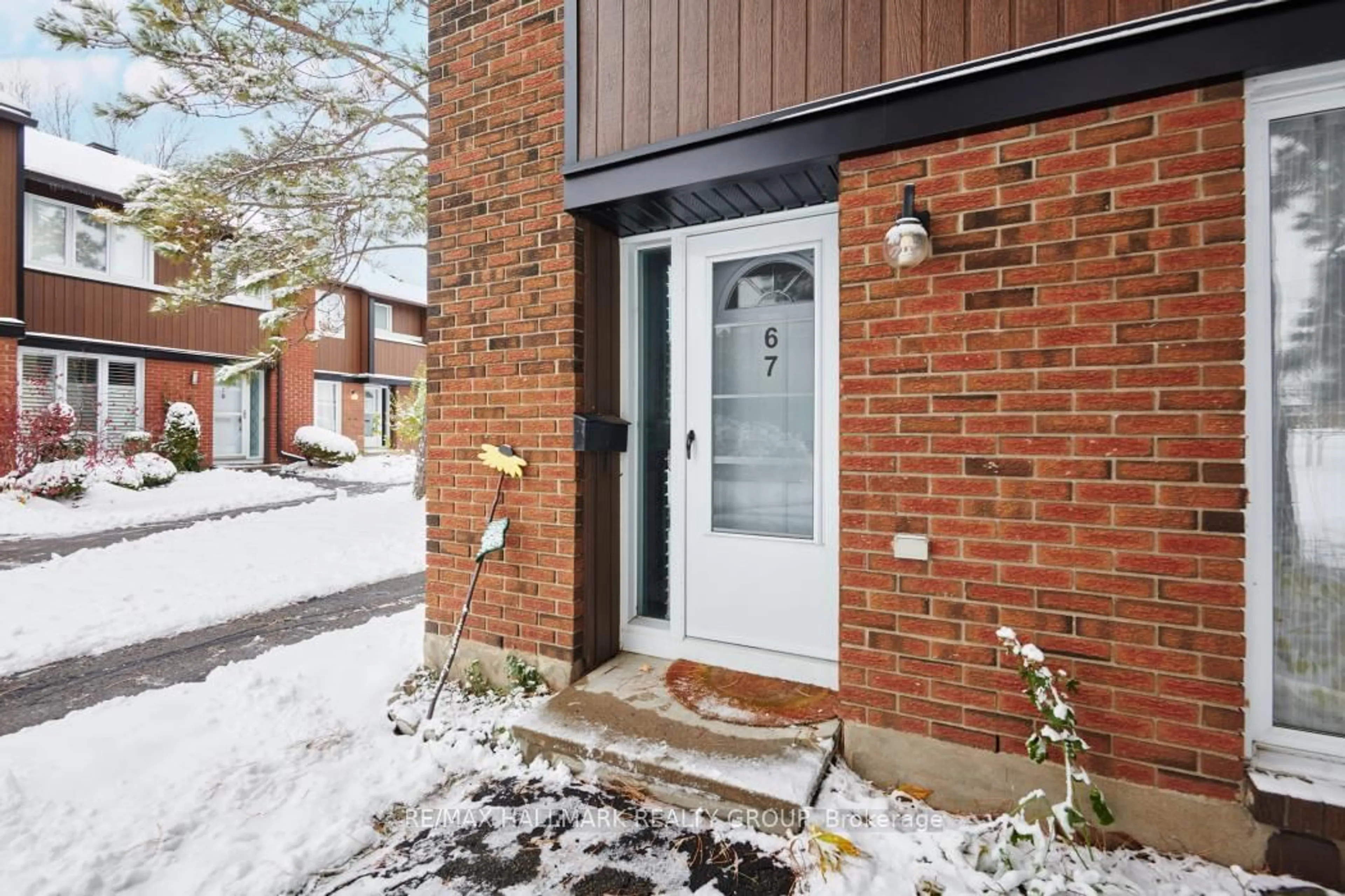 Unknown for 1900 Marquis Ave #67, Ottawa Ontario K1J 8J2