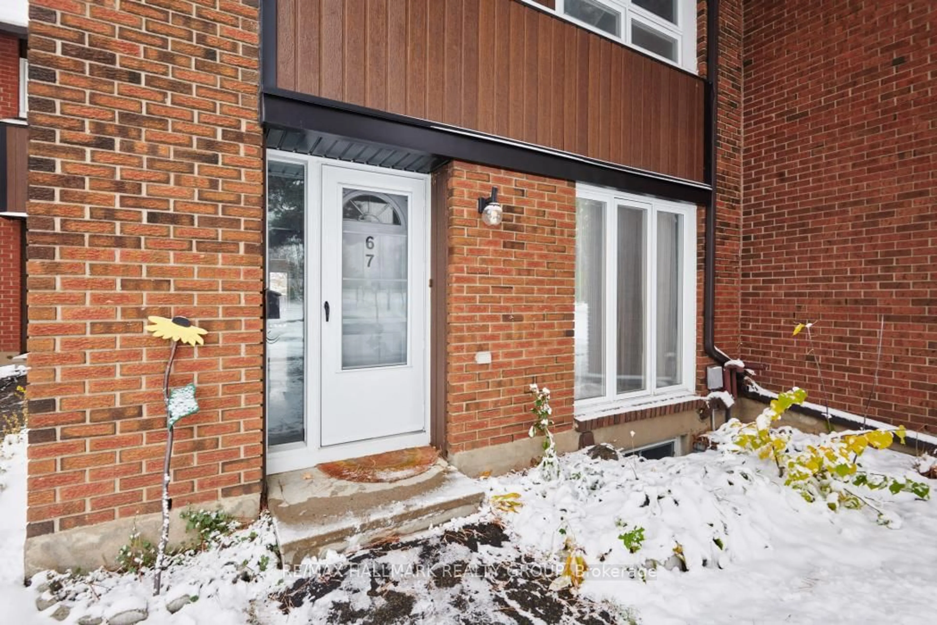 Unknown for 1900 Marquis Ave #67, Ottawa Ontario K1J 8J2