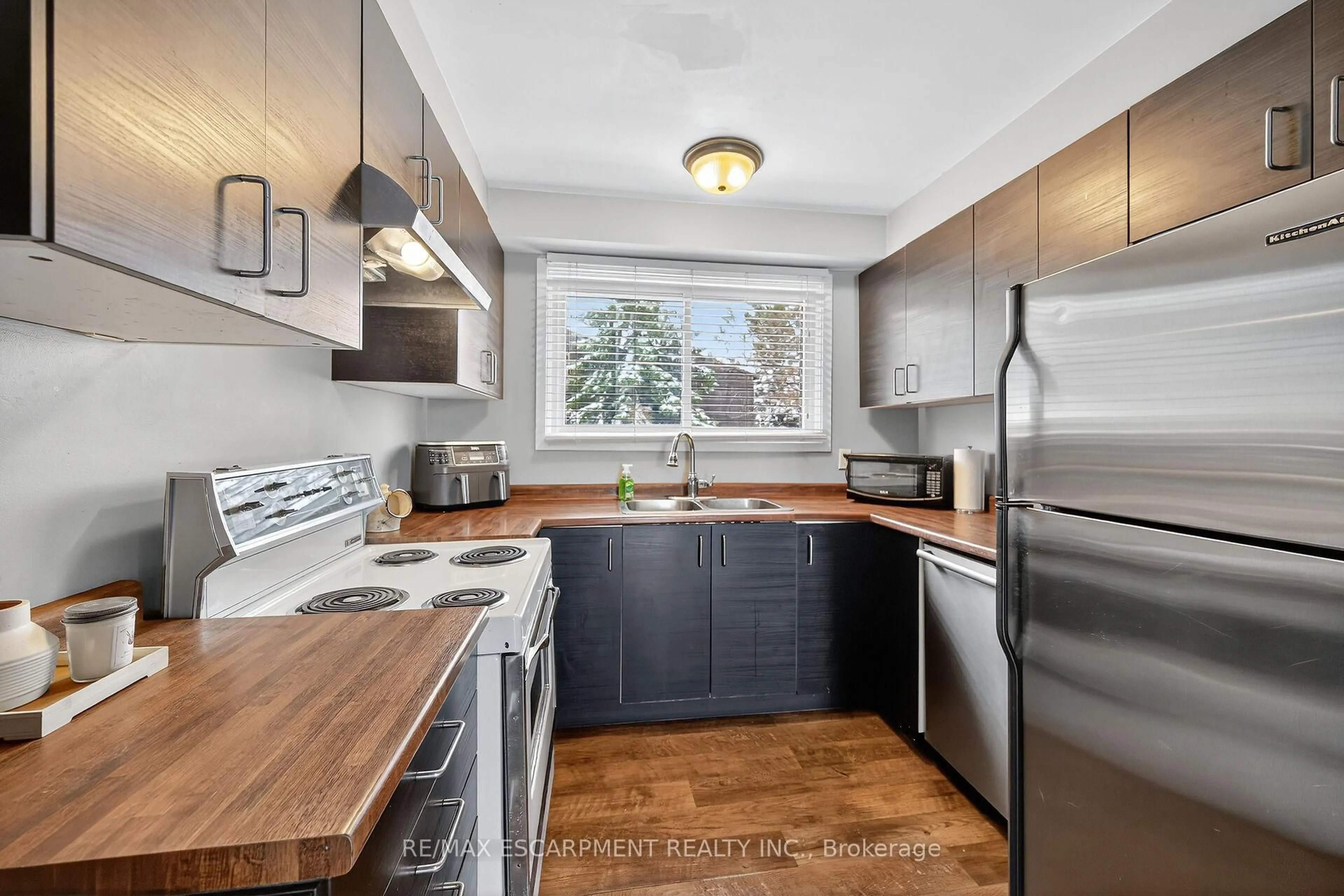 Unknown for 49 Peel St #26, Haldimand Ontario N0A 1J0