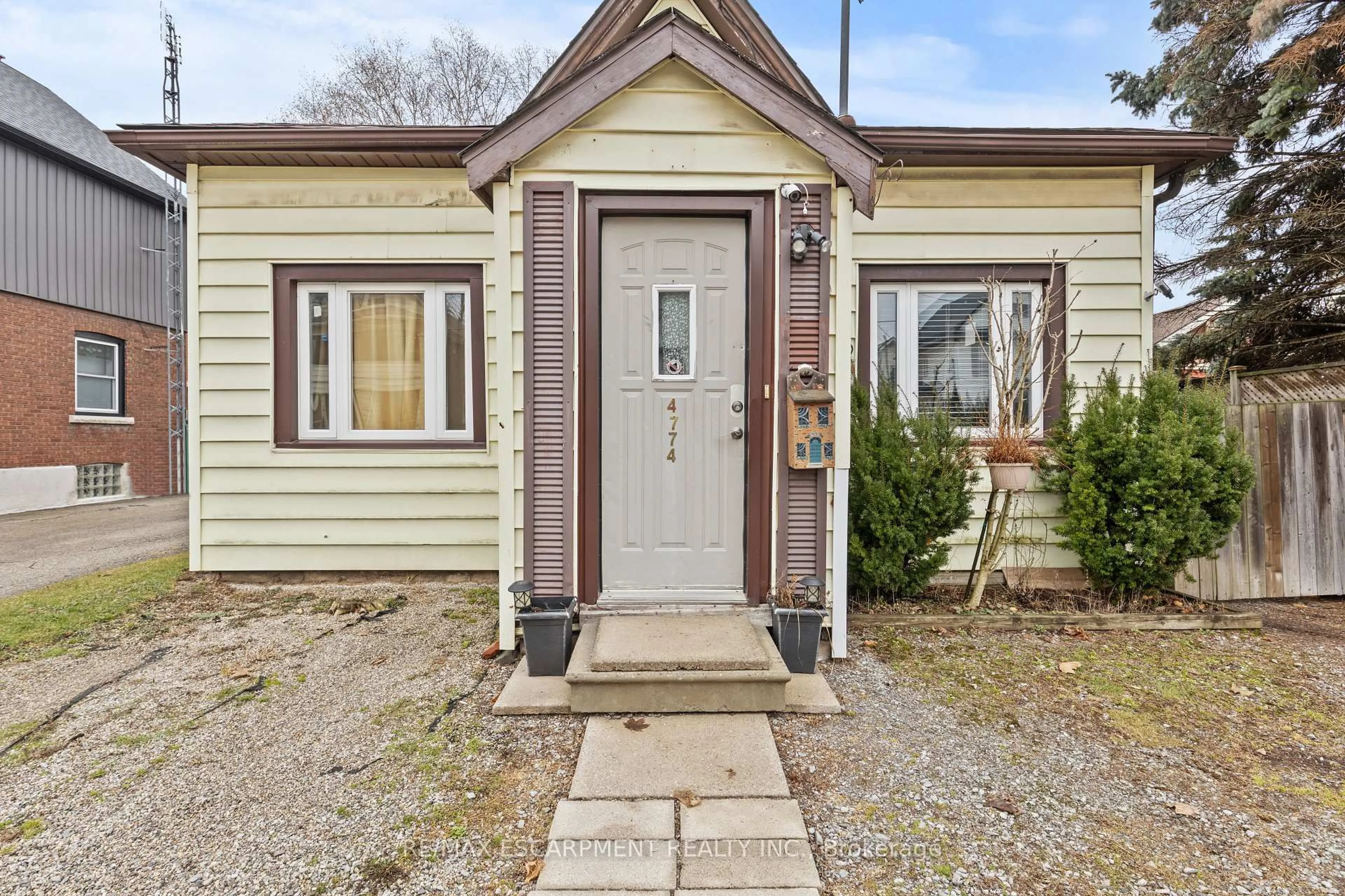 Unknown for 4774 Saint Clair Ave, Niagara Falls Ontario L2E 3T1