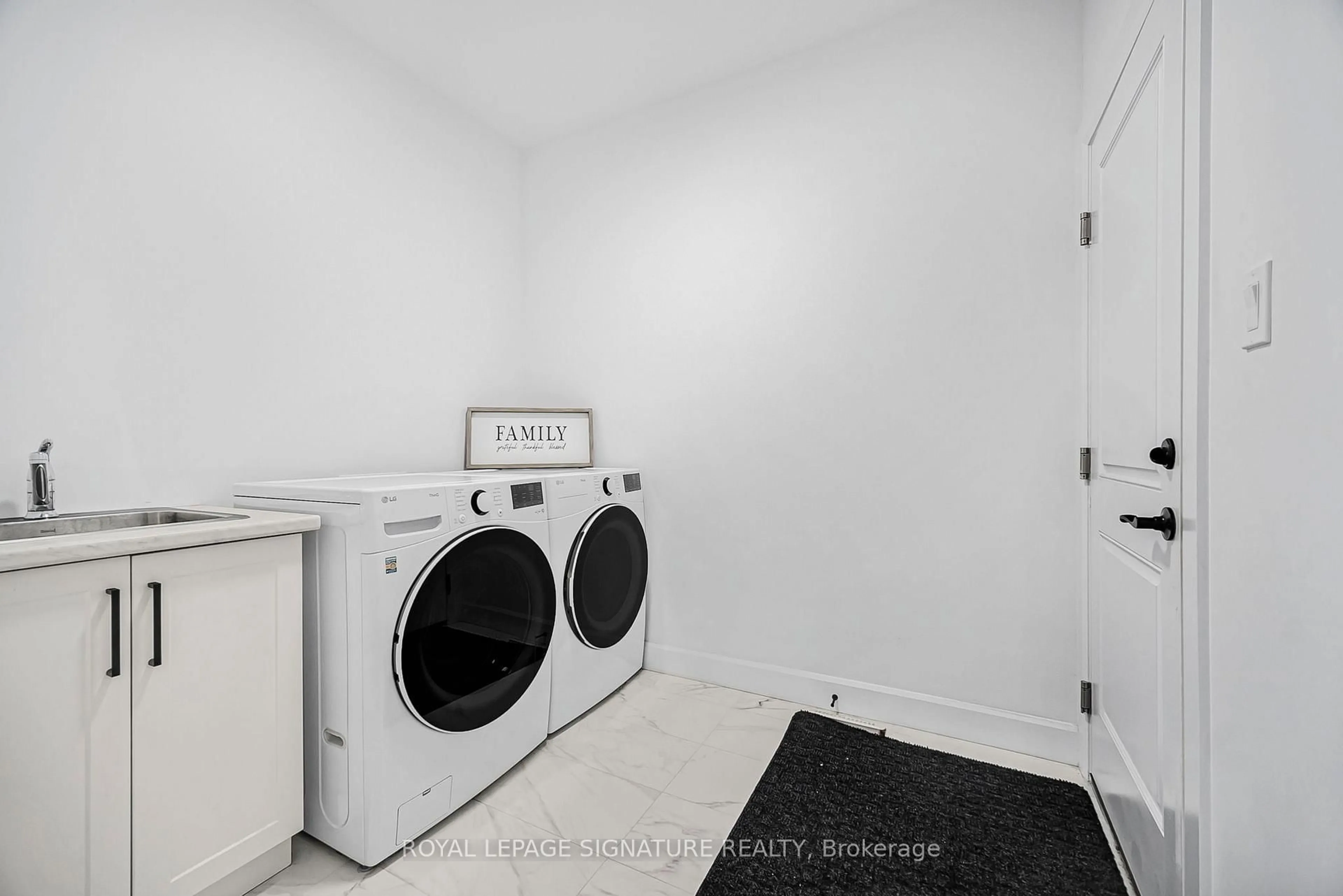 Laundry room for 6326 Heathwoods Ave, London South Ontario N6P 0K2