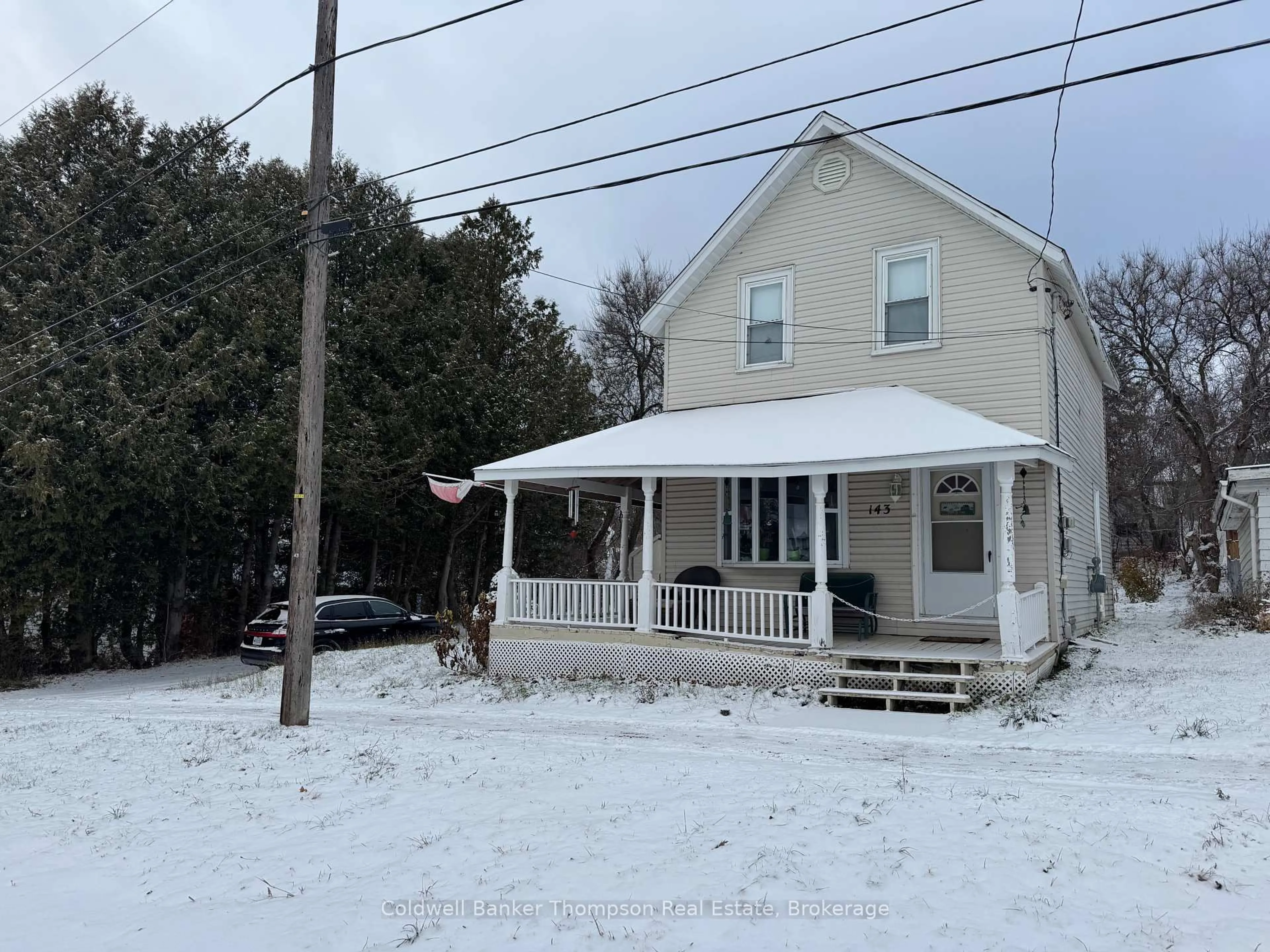 A pic from outside/outdoor area/front of a property/back of a property/a pic from drone, street for 143 Huston St, Burk's Falls Ontario P0A 1C0