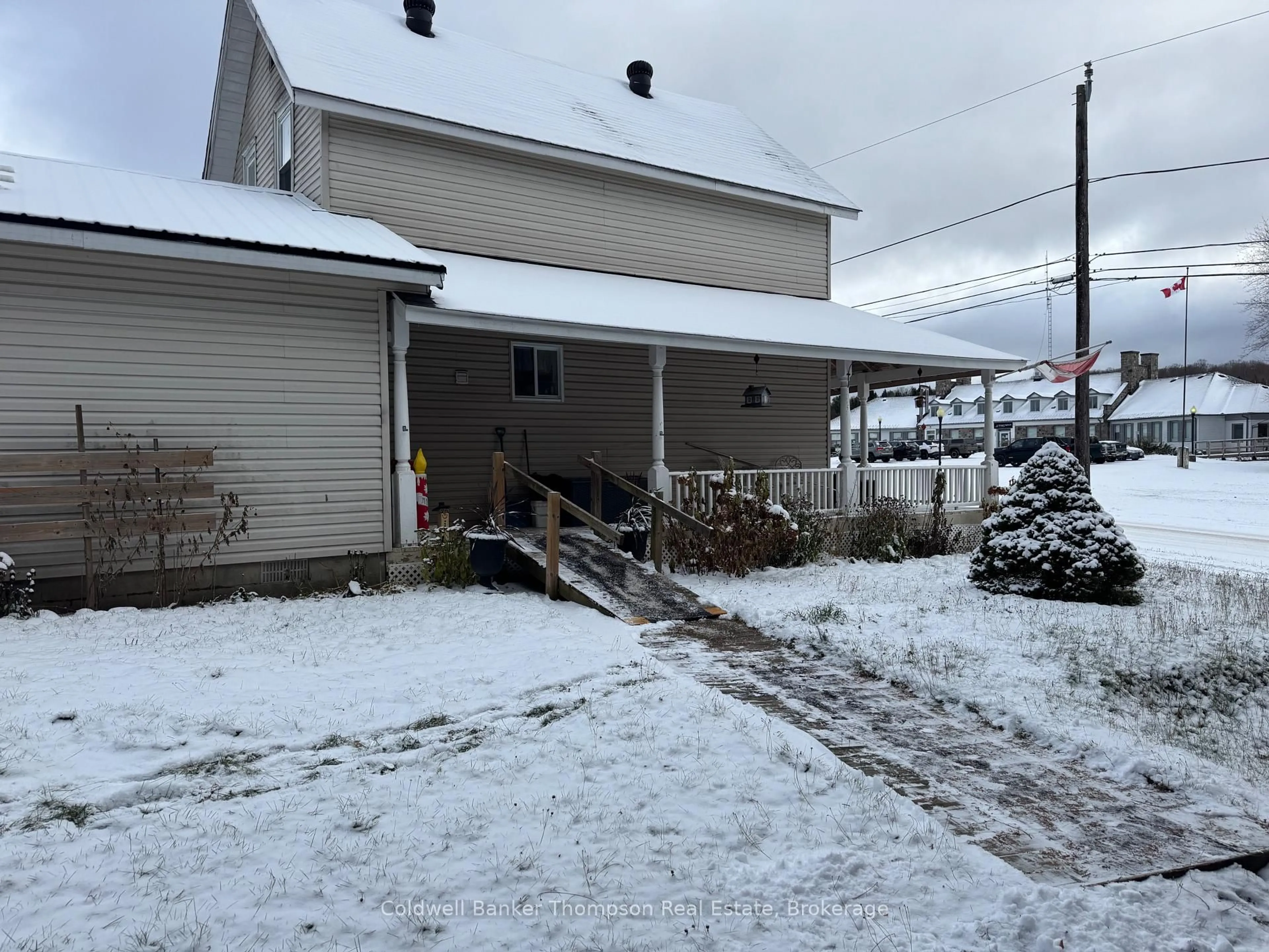 Unknown for 143 Huston St, Burk's Falls Ontario P0A 1C0