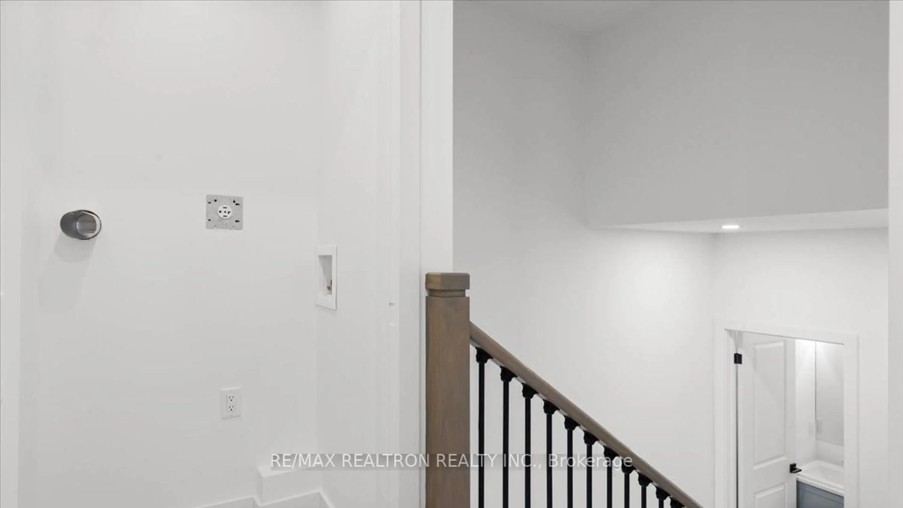 Unknown for 46 Summit Cres, Belleville Ontario K8N 0A2