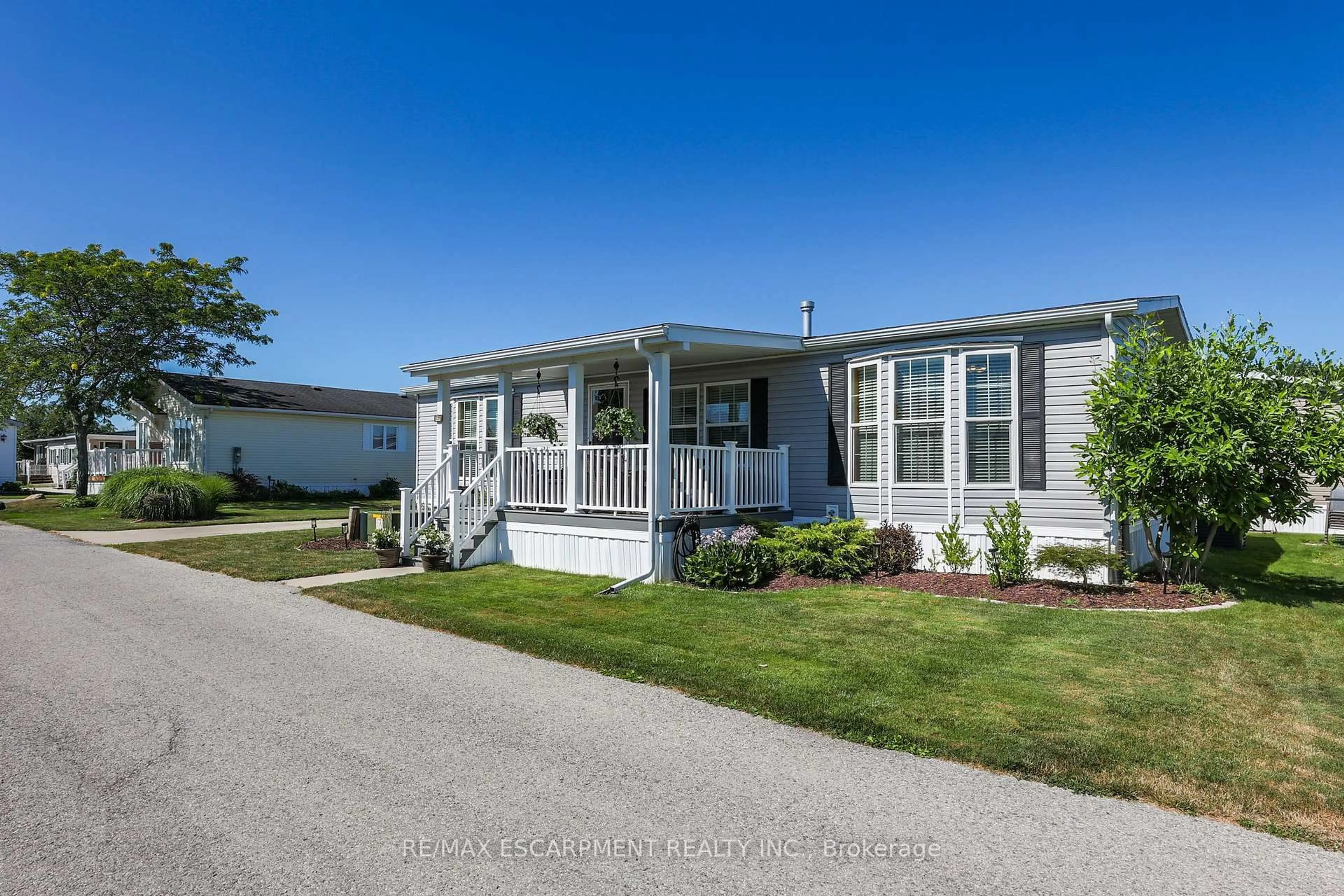 Home with vinyl exterior material, street for 3033 Townline Rd #280, Fort Erie Ontario L0S 1S1