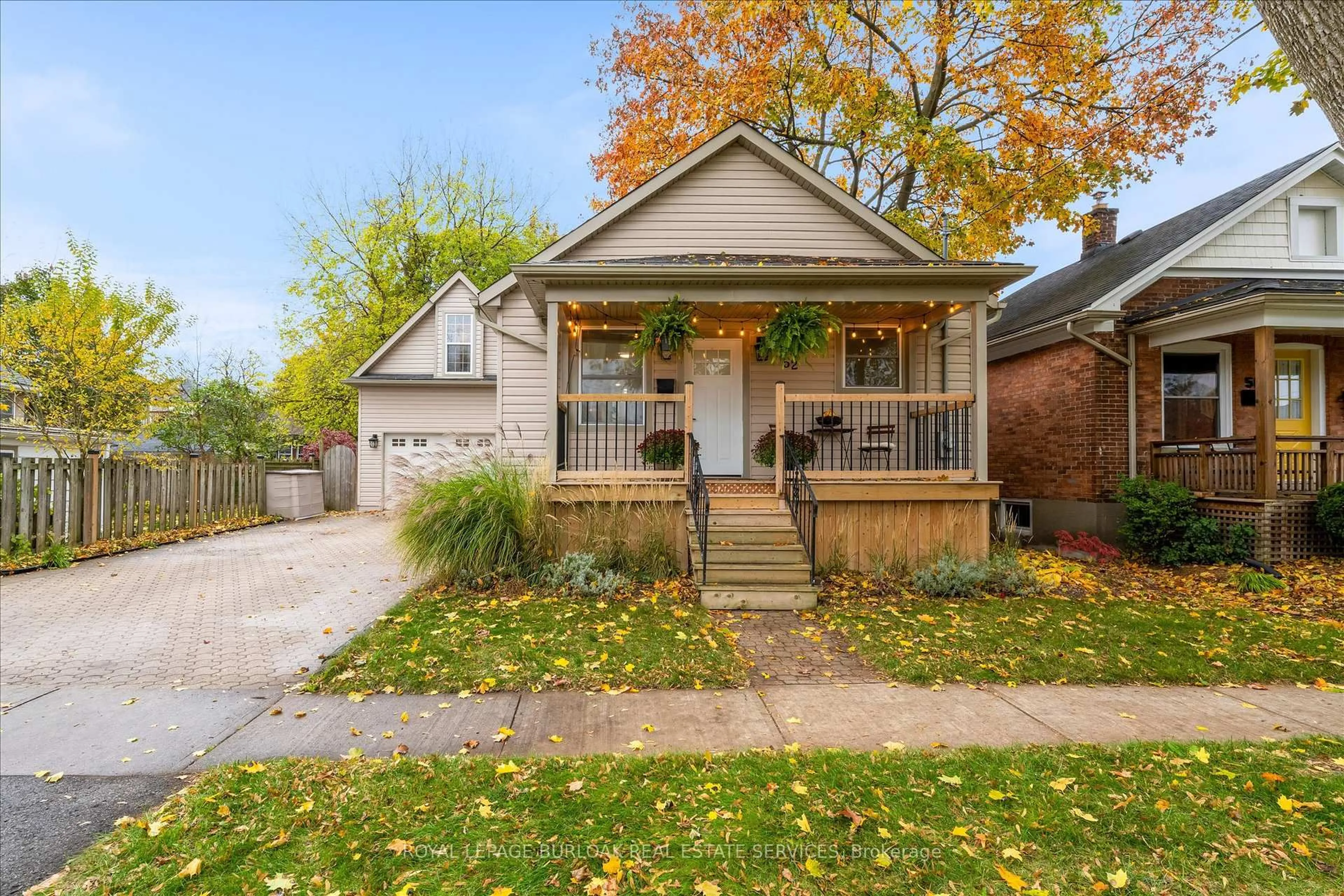 Home with brick exterior material, street for 52 Junkin St, St. Catharines Ontario L2R 1N6