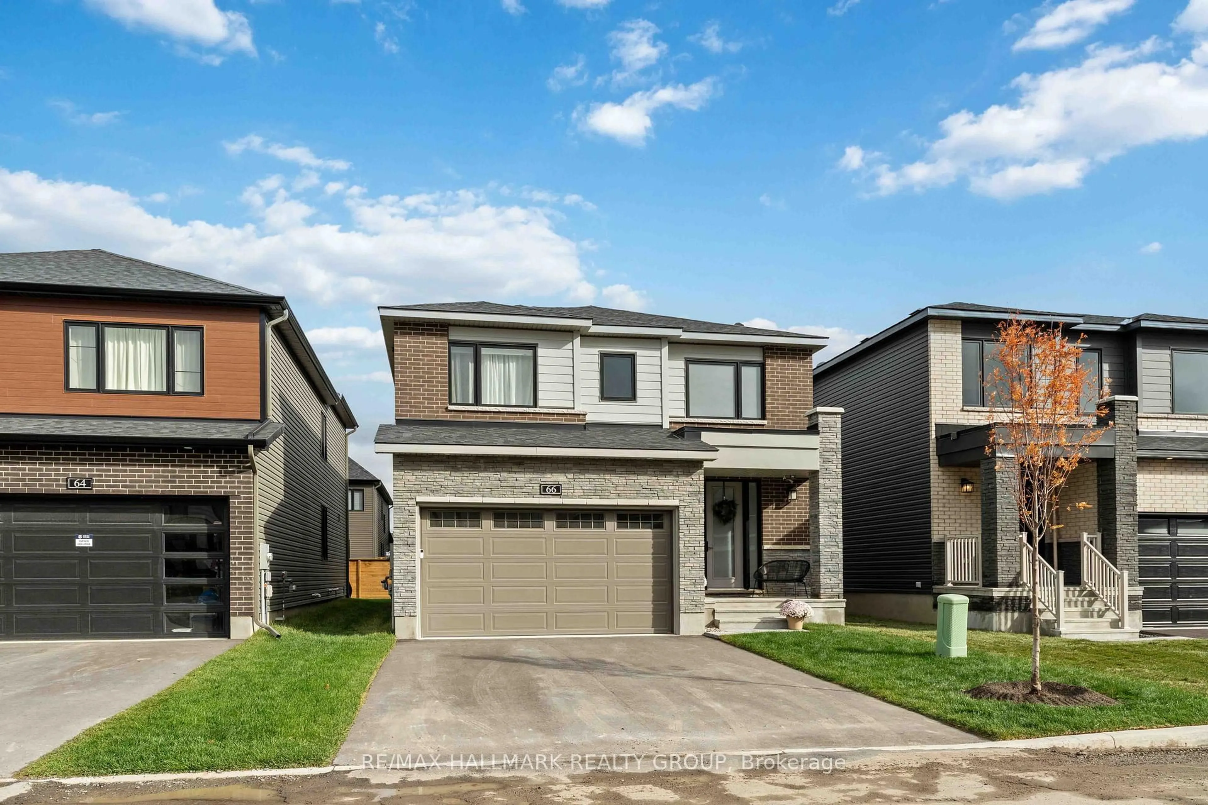 Home with brick exterior material, street for 66 Narrows Pl, Manotick Ontario K4M 0W8