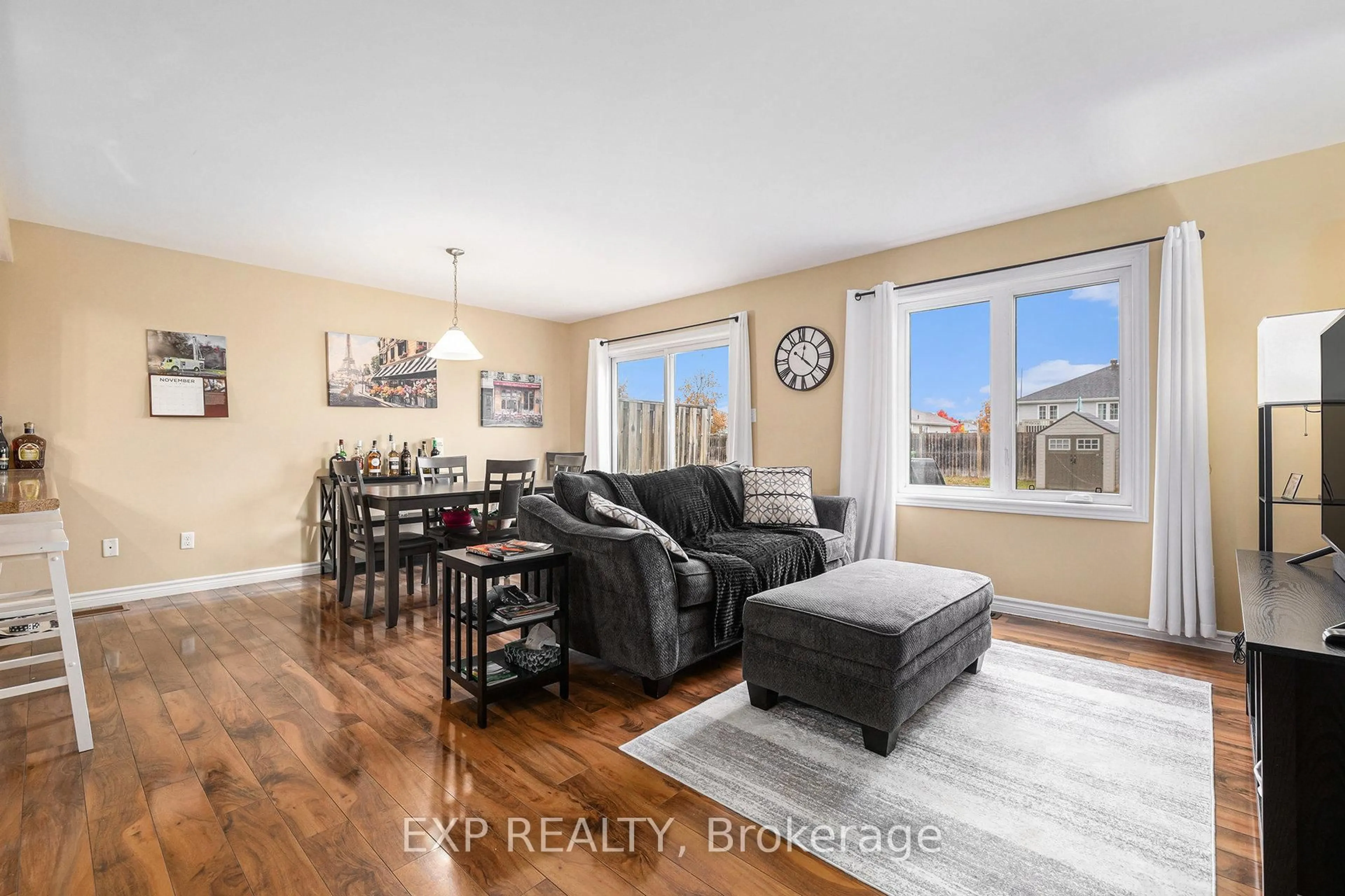 Living room with furniture, unknown for 3000 Sandstone Cres, Petawawa Ontario K8H 0B2