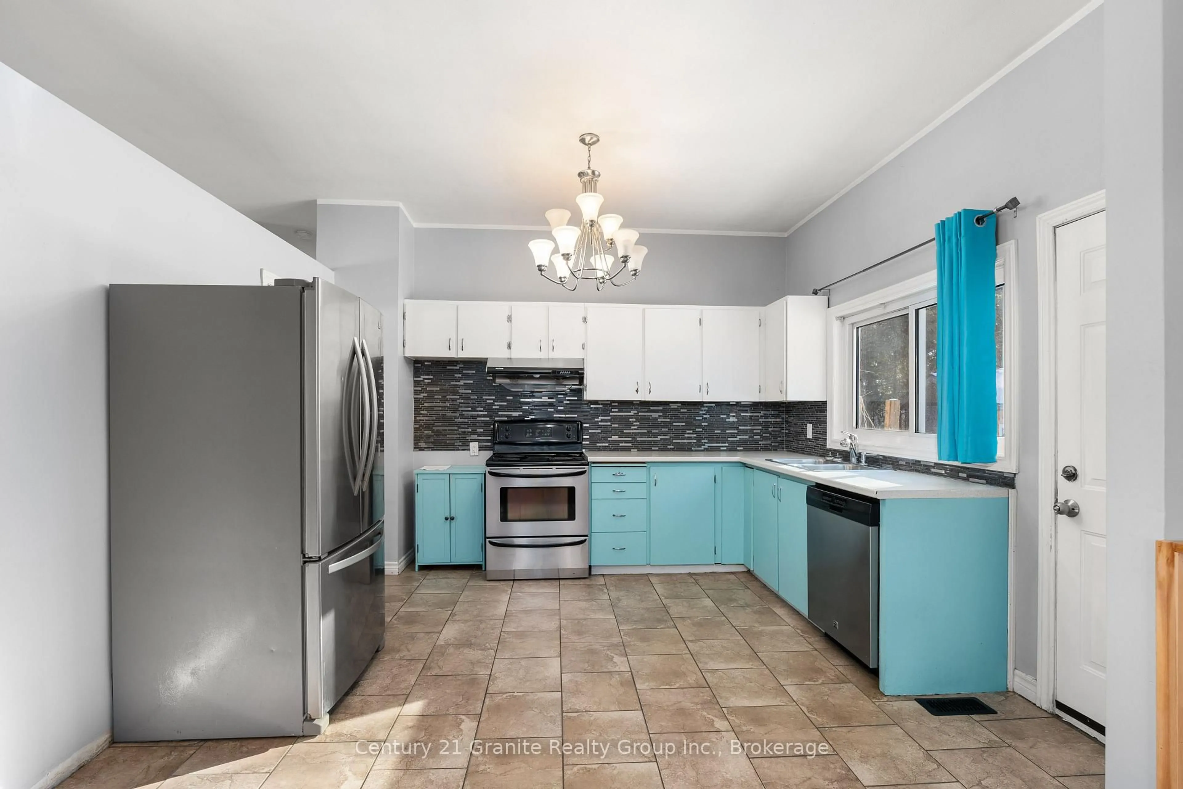 Unknown for 37 Mckay St, Minden Hills Ontario K0M 2K0