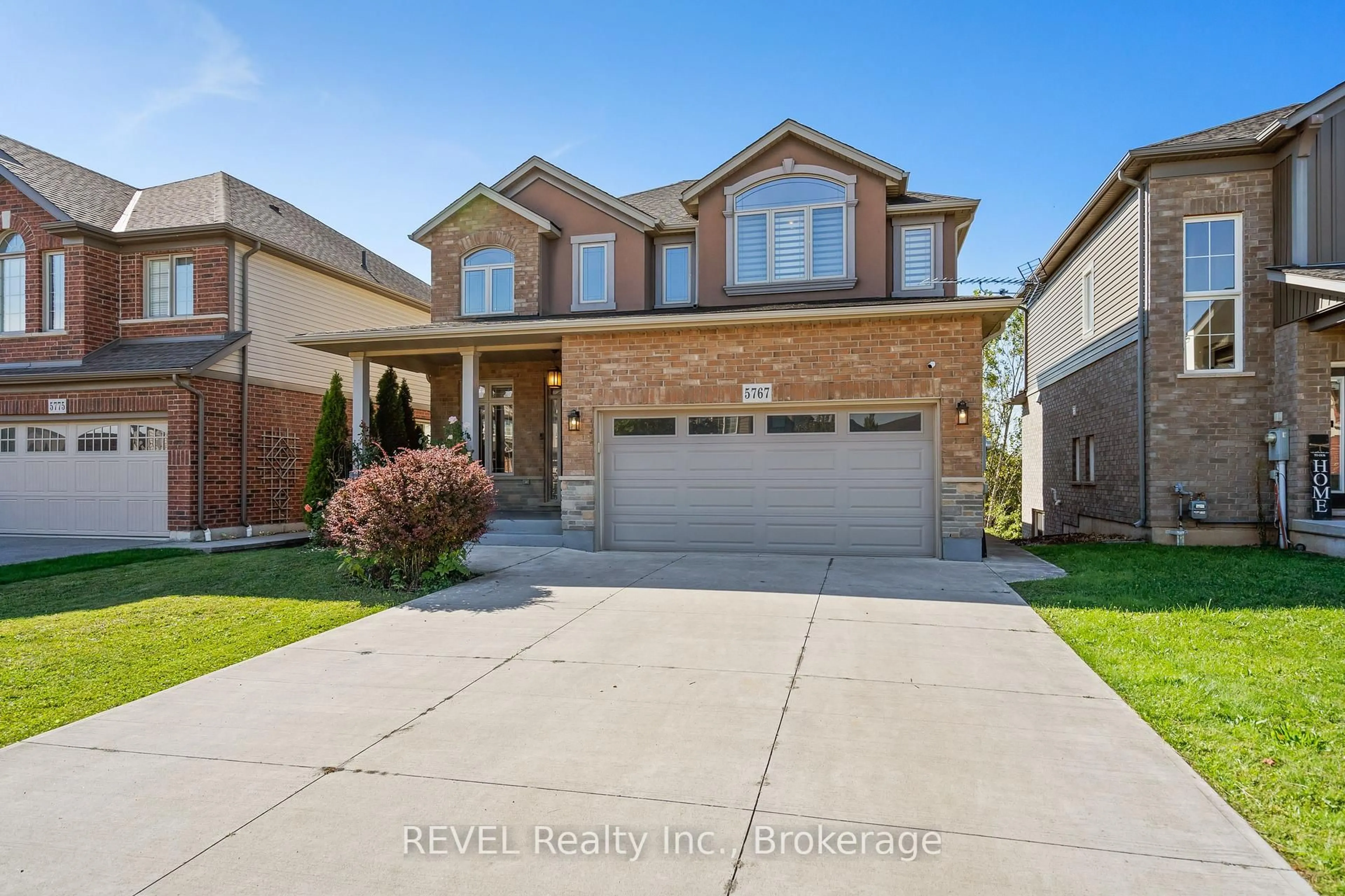 Home with brick exterior material, street for 5767 Osprey Ave, Niagara Falls Ontario L2H 0G2