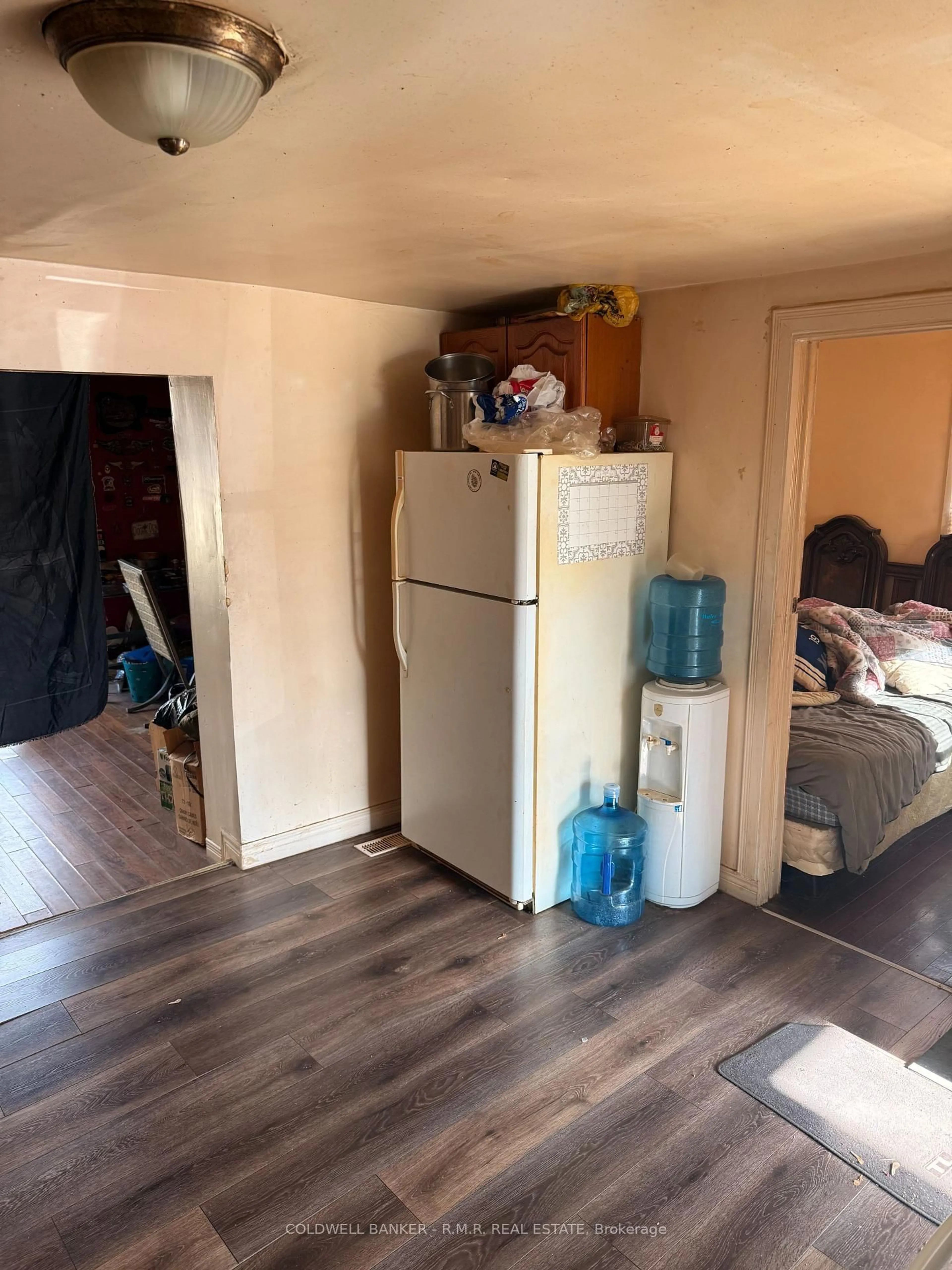 A pic of a room for 40 Queen St, Kawartha Lakes Ontario K9V 1S4