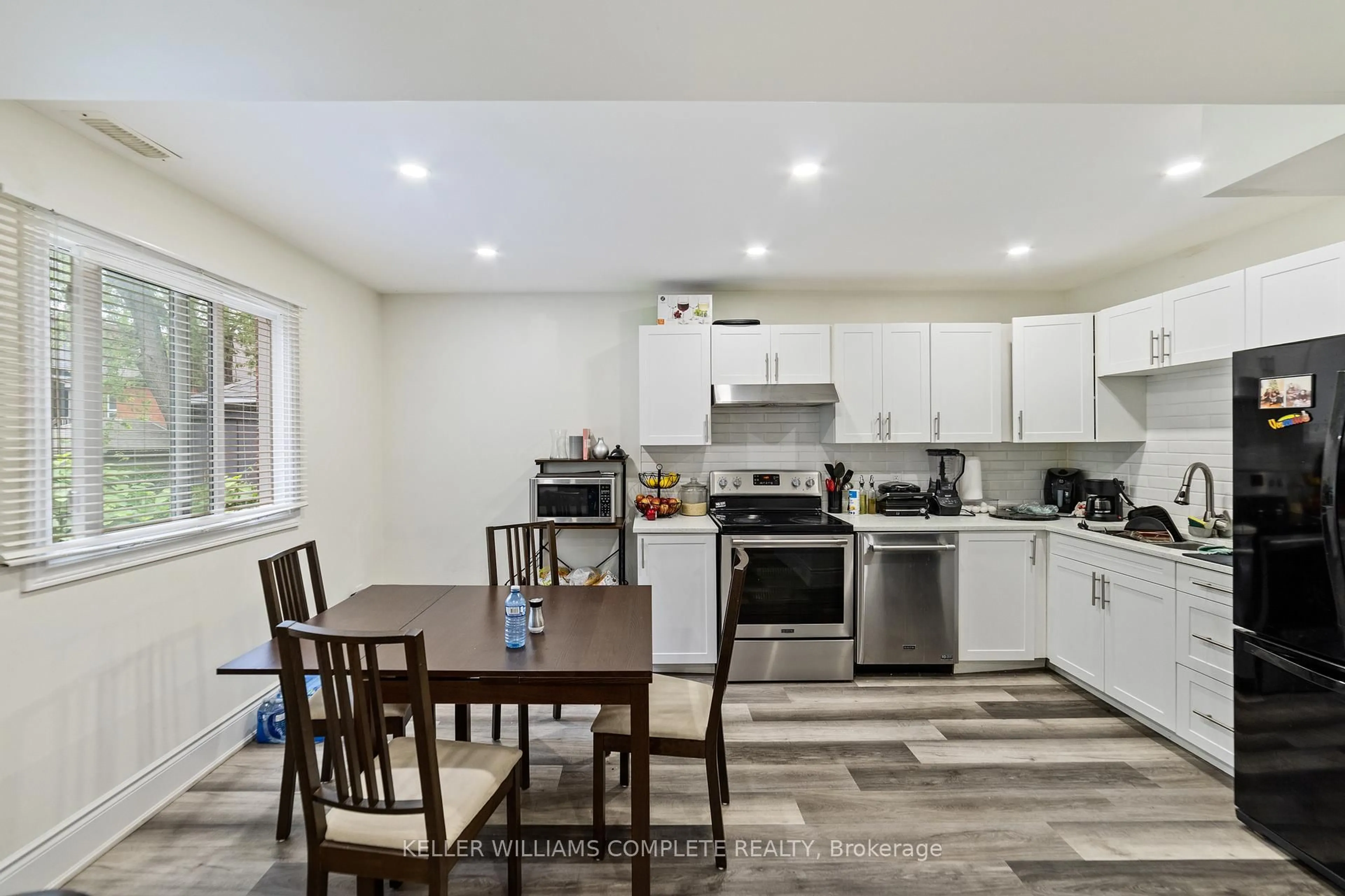 Open concept kitchen, unknown for 220 Caroline St, Hamilton Ontario L8P 3L4